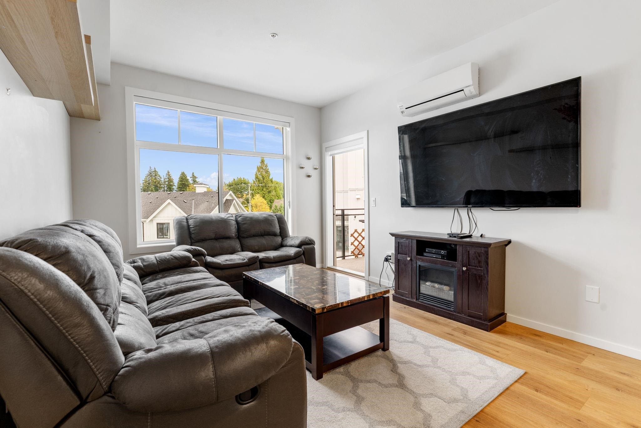 509-3317 148 Street, Surrey, BC