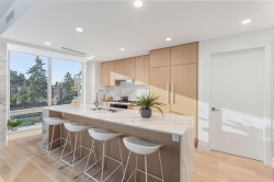 201-1475 Foster Street Surrey, BC V4B 0C9