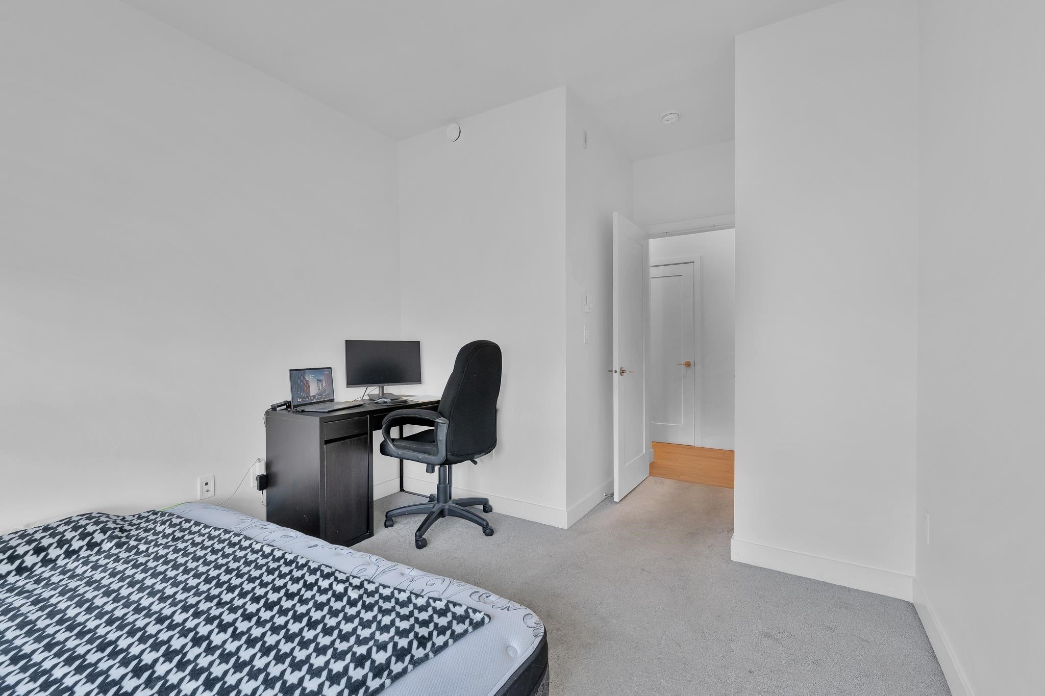 214-18811 72 Avenue, Surrey, BC