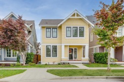 12955 15a Avenue Surrey, BC V4A 0B7