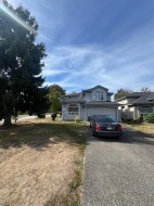 16985 61 Avenue Surrey, BC V3S 8X6