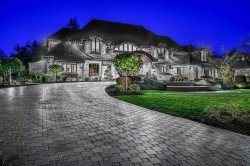 13283 56 Avenue Surrey, BC V3X 2Z5