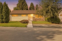 11055 Oriole Drive Surrey, BC V3R 5A7