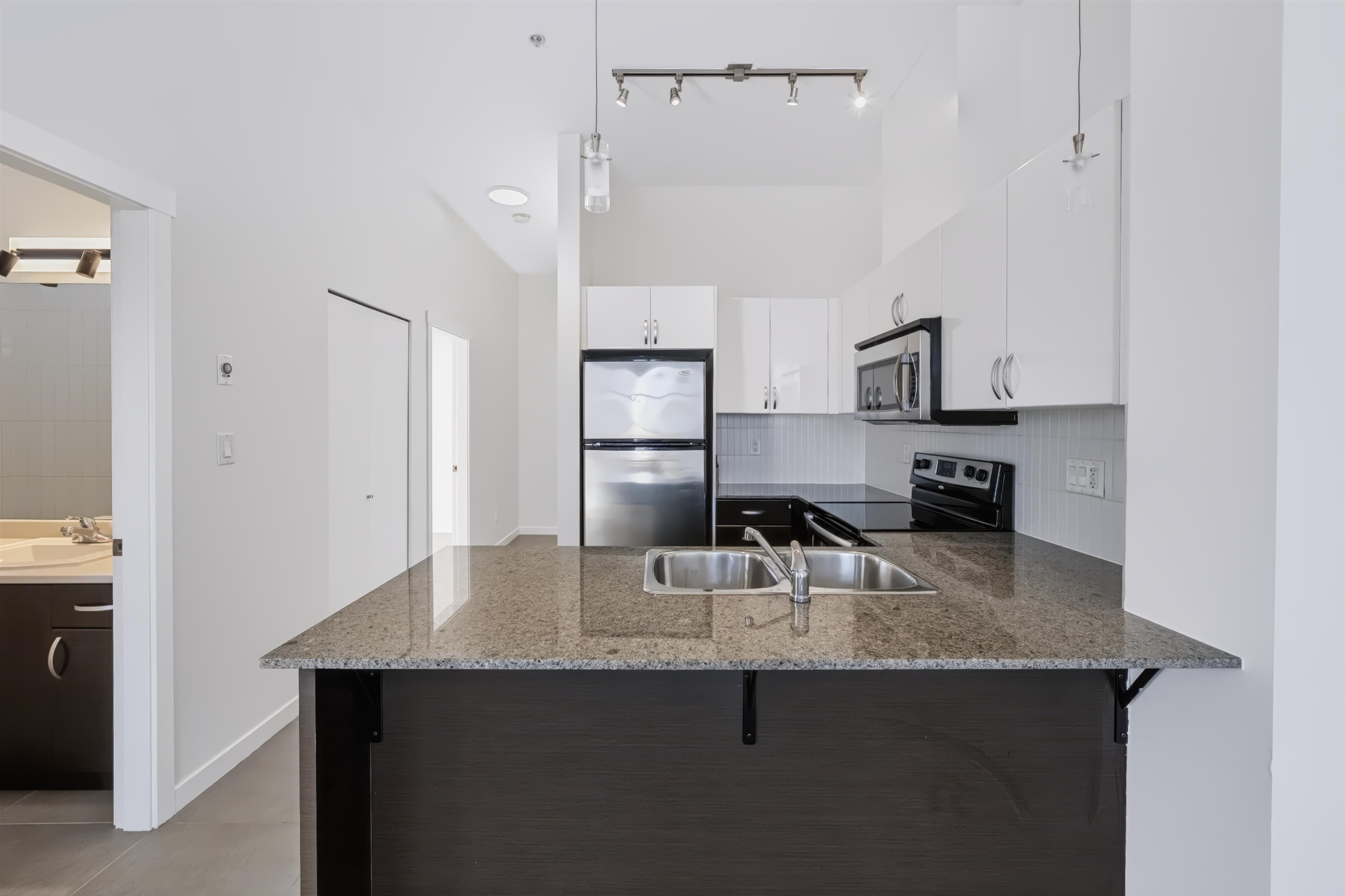522-13789 107A Avenue, Surrey, BC