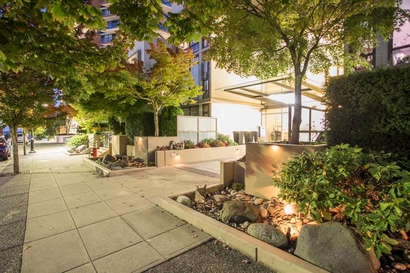 1202-1455 George Street, White Rock, BC