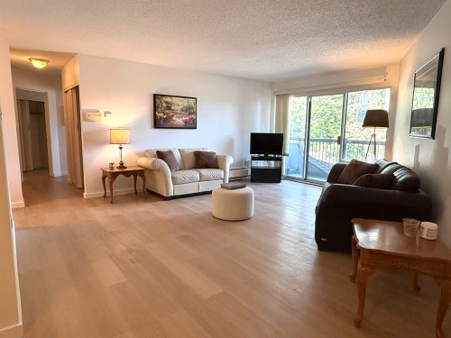 218-15020 North Bluff Road  White Rock, BC V4B 5A4