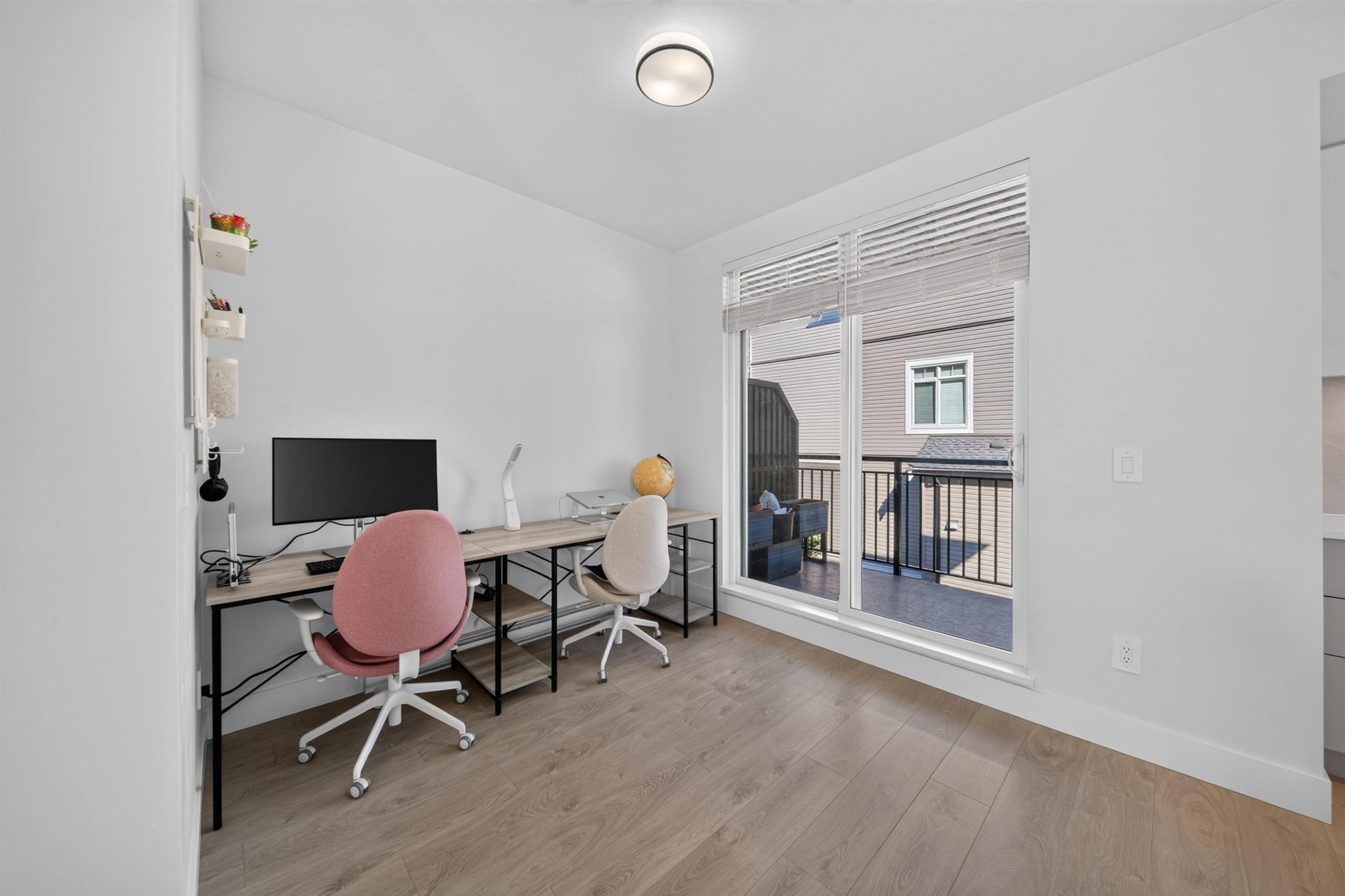 13-2070 Oak Meadows Drive, Surrey, BC