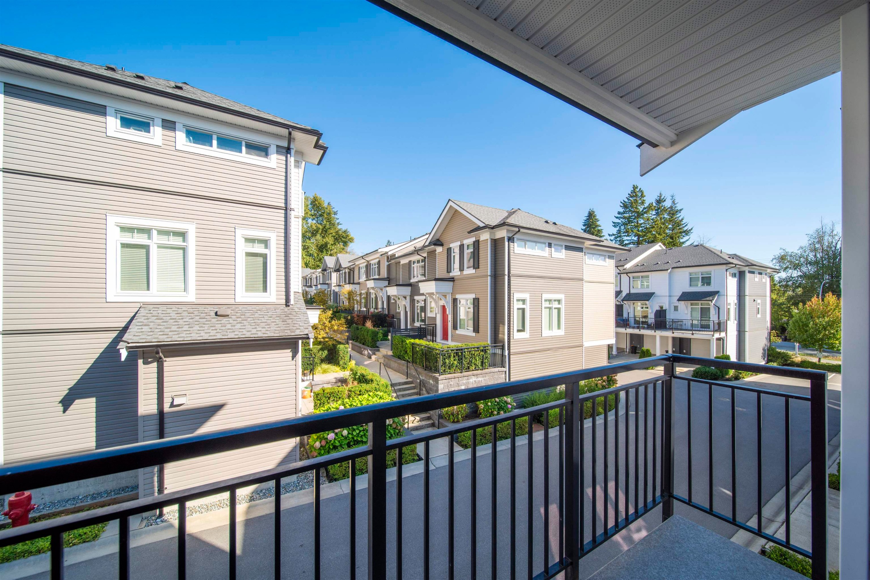 13-2070 Oak Meadows Drive, Surrey, BC