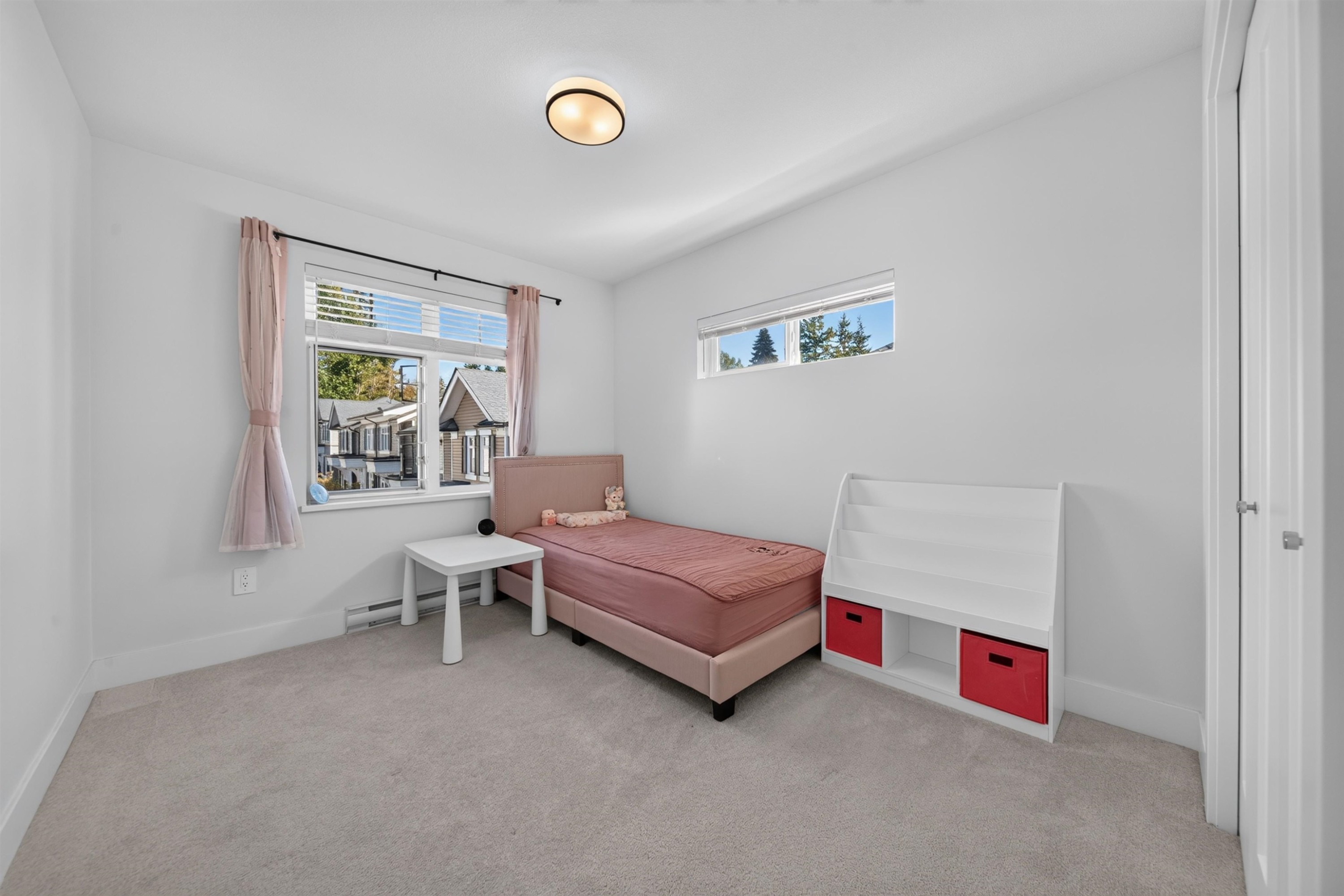 13-2070 Oak Meadows Drive, Surrey, BC
