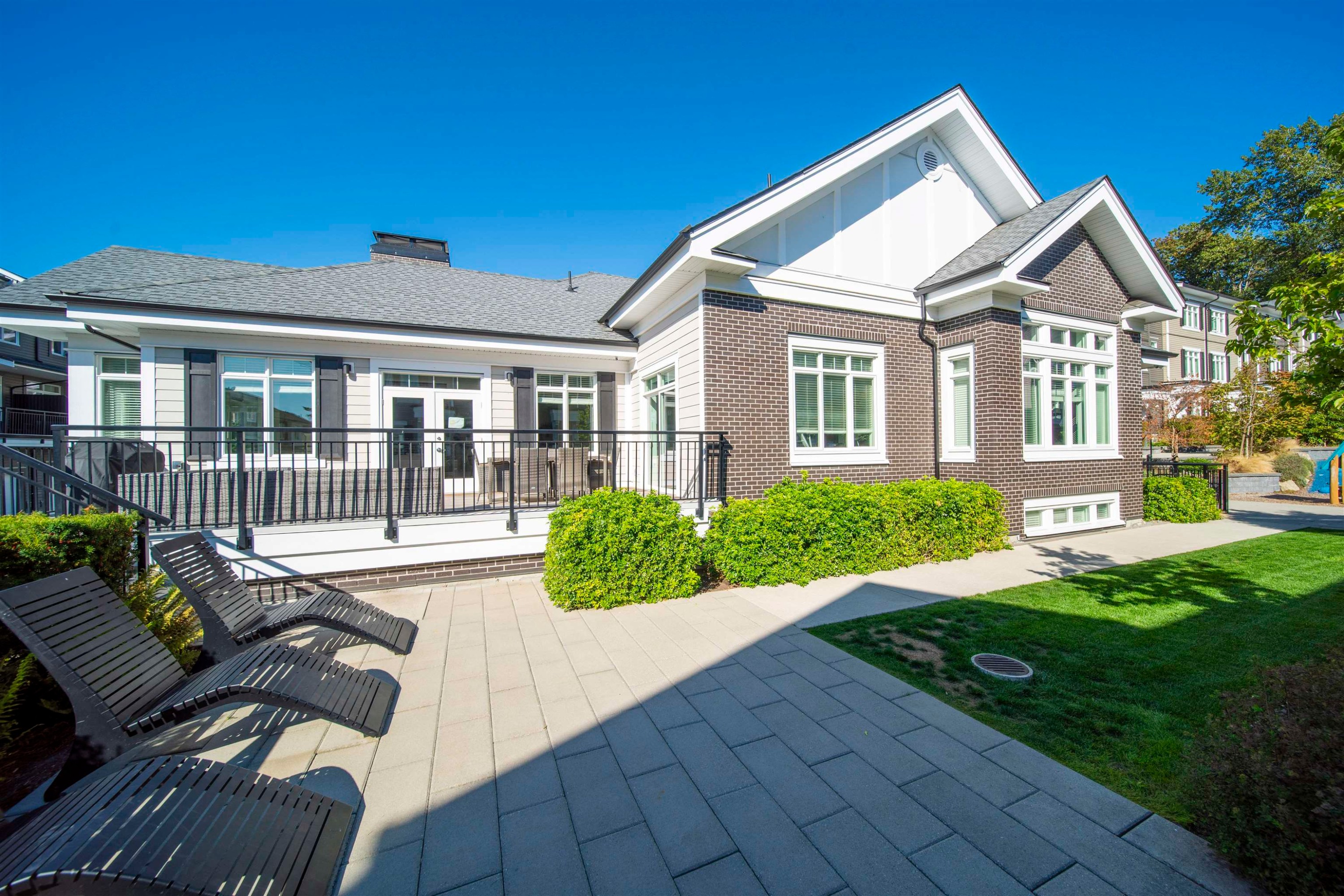 13-2070 Oak Meadows Drive, Surrey, BC