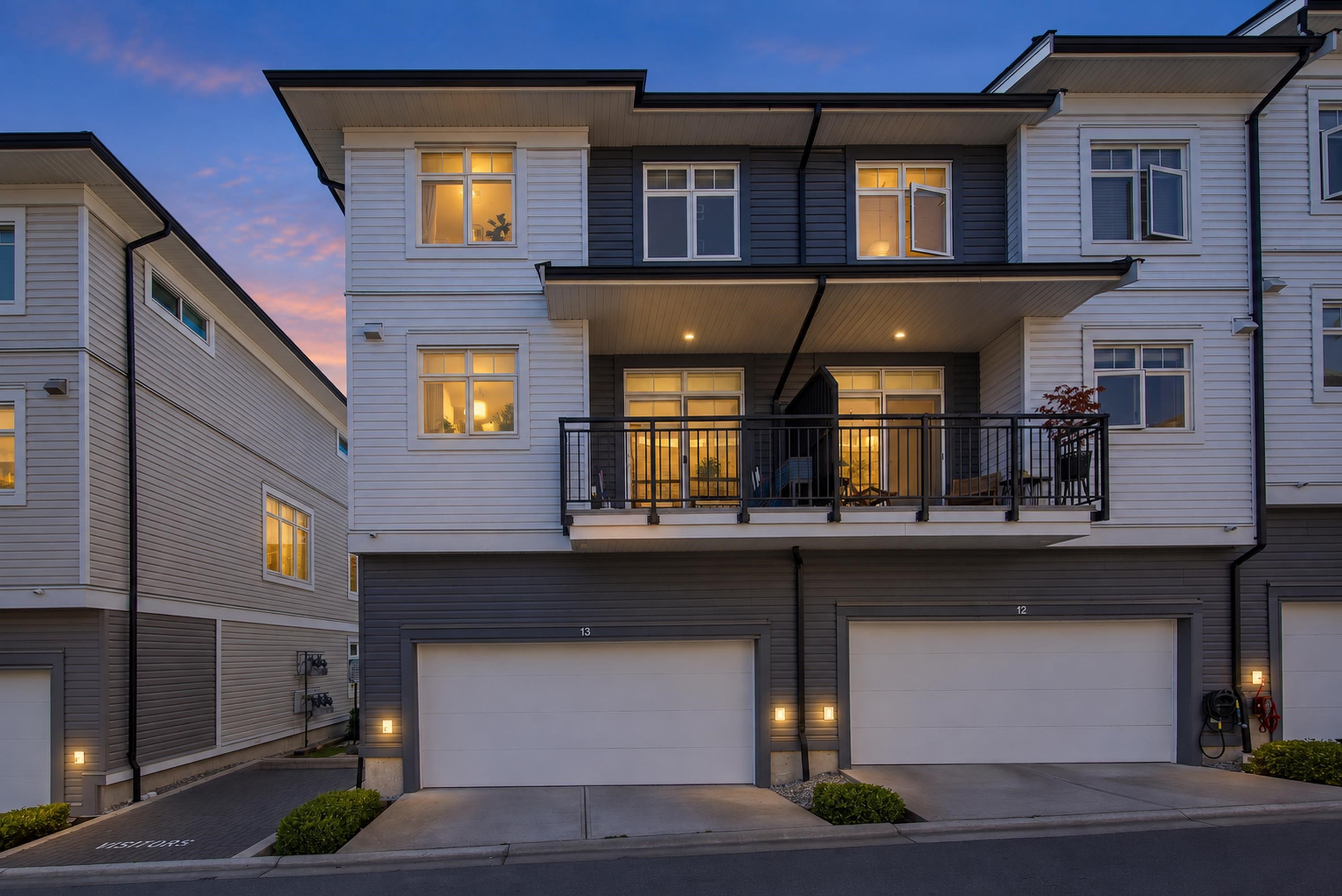 13-2070 Oak Meadows Drive, Surrey, BC