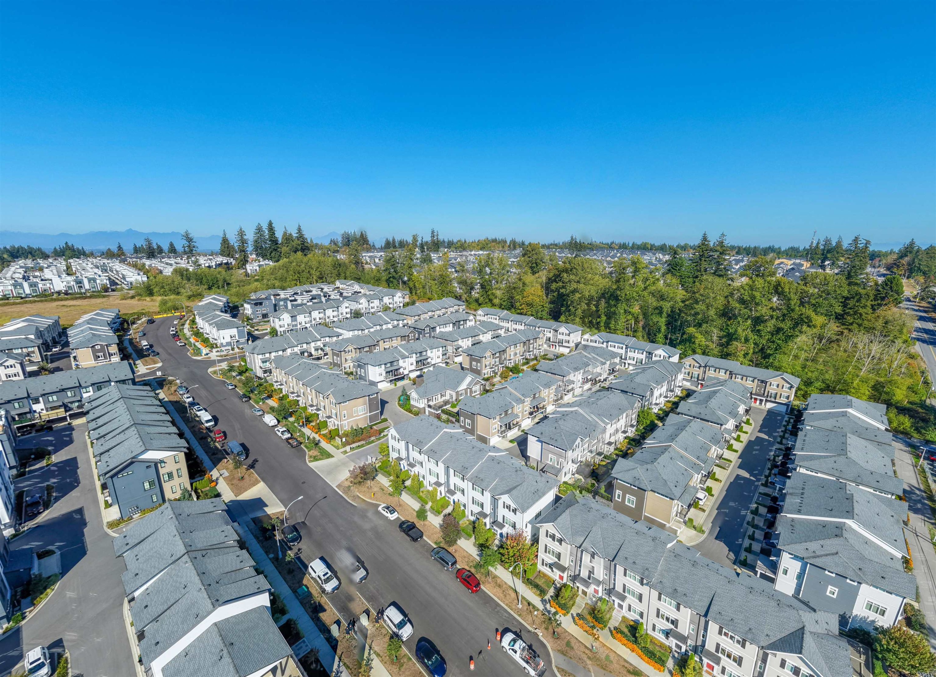 13-2070 Oak Meadows Drive, Surrey, BC