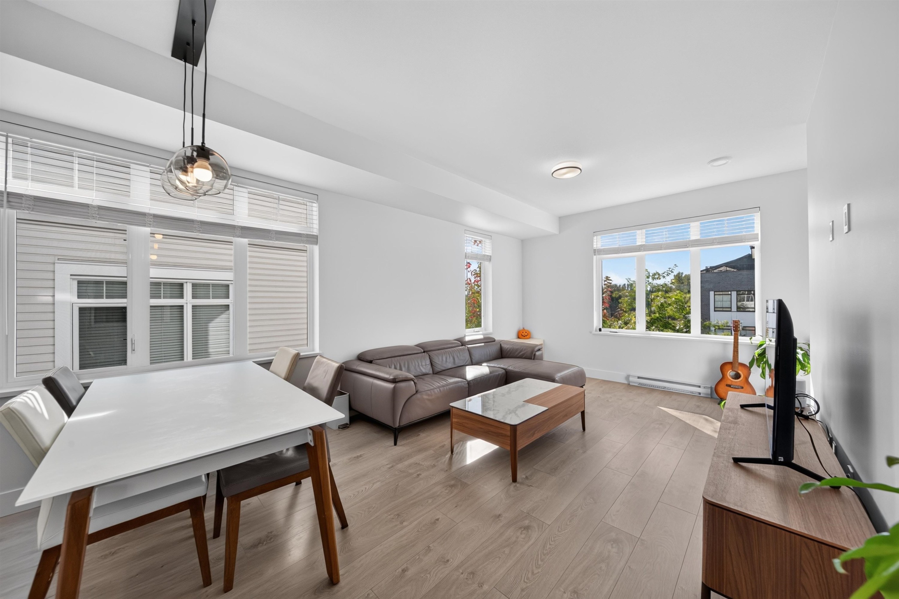 13-2070 Oak Meadows Drive, Surrey, BC
