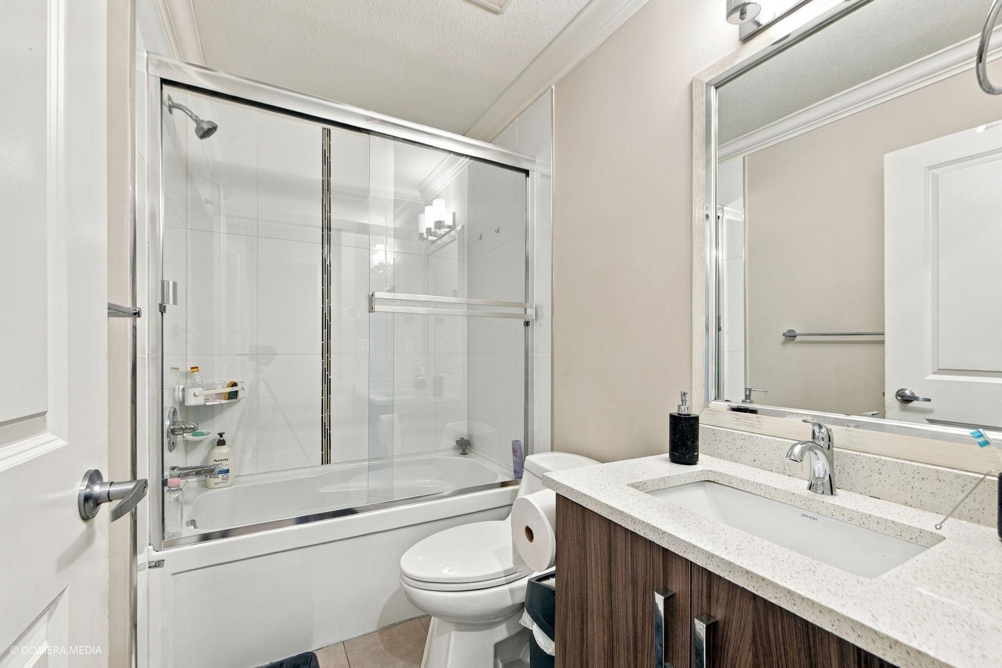 25-19097 64 Avenue, Surrey, BC