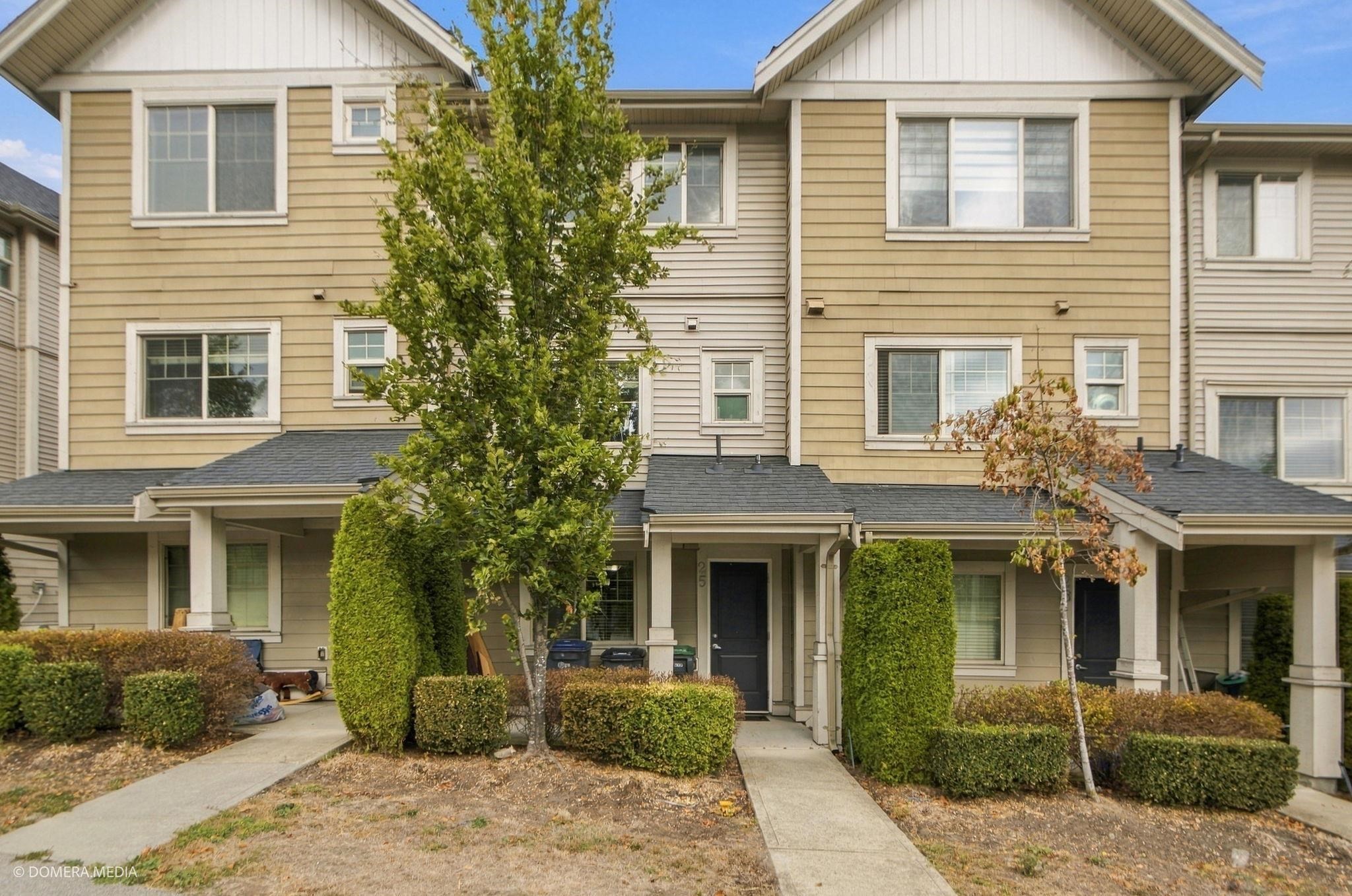 25-19097 64 Avenue, Surrey, BC
