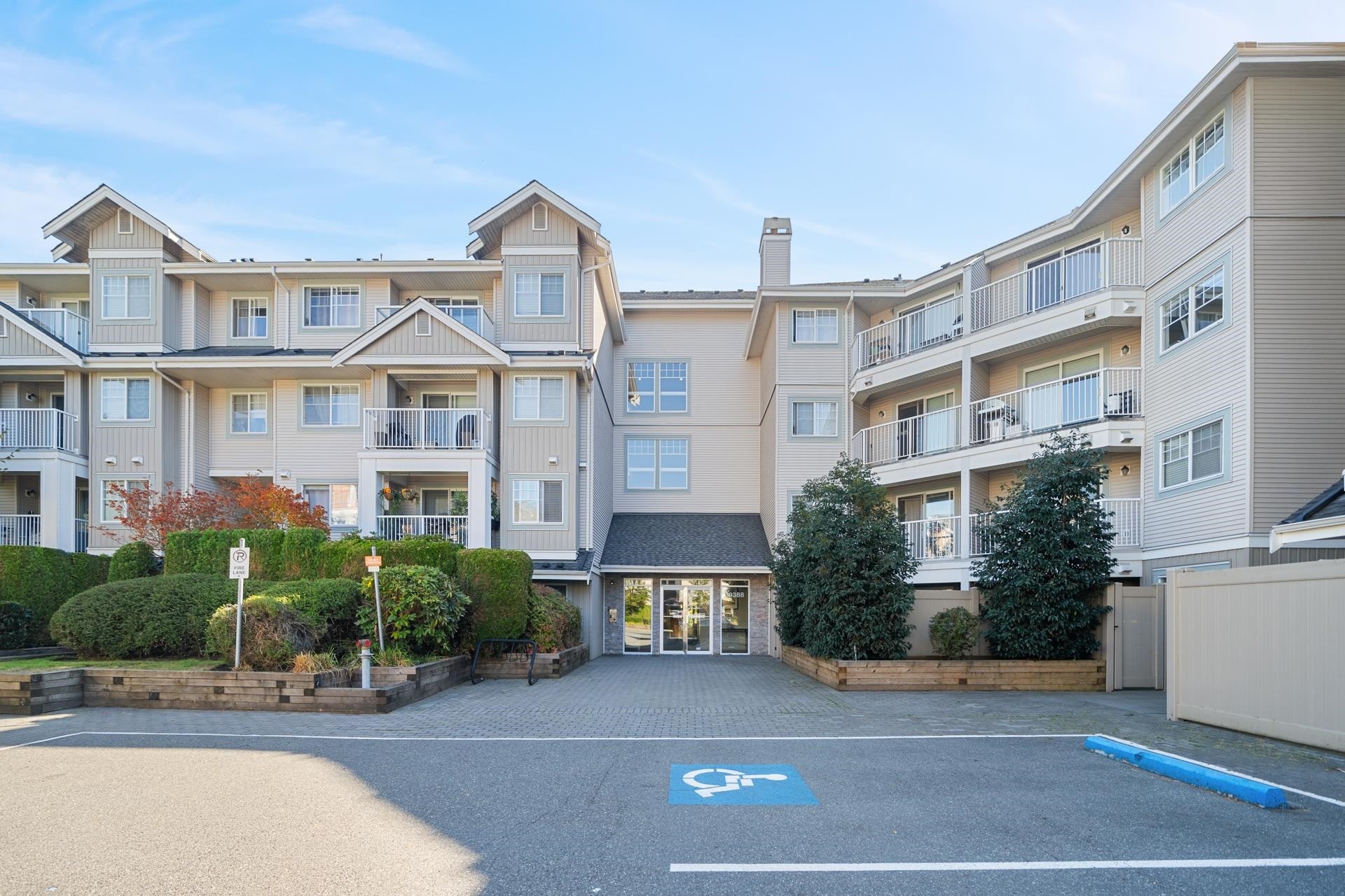 310-19388 65 Avenue, Surrey, BC