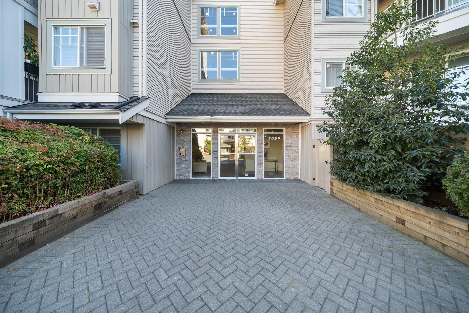 310-19388 65 Avenue, Surrey, BC