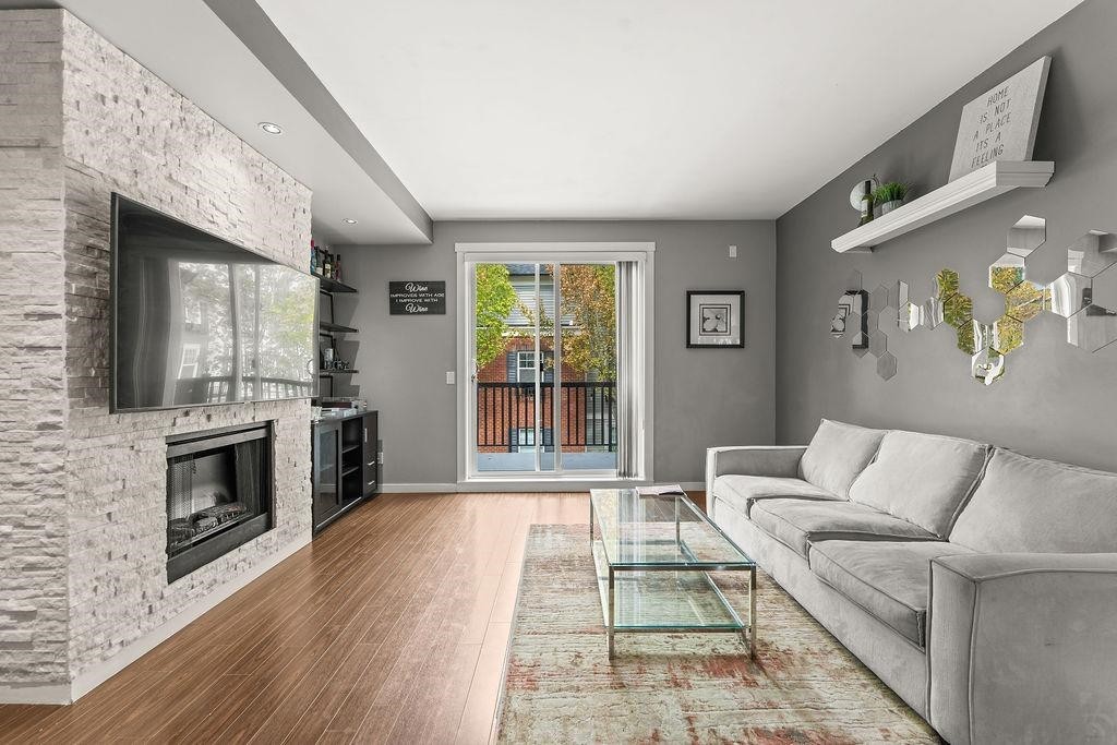 38-18983 72A Avenue, Surrey, BC