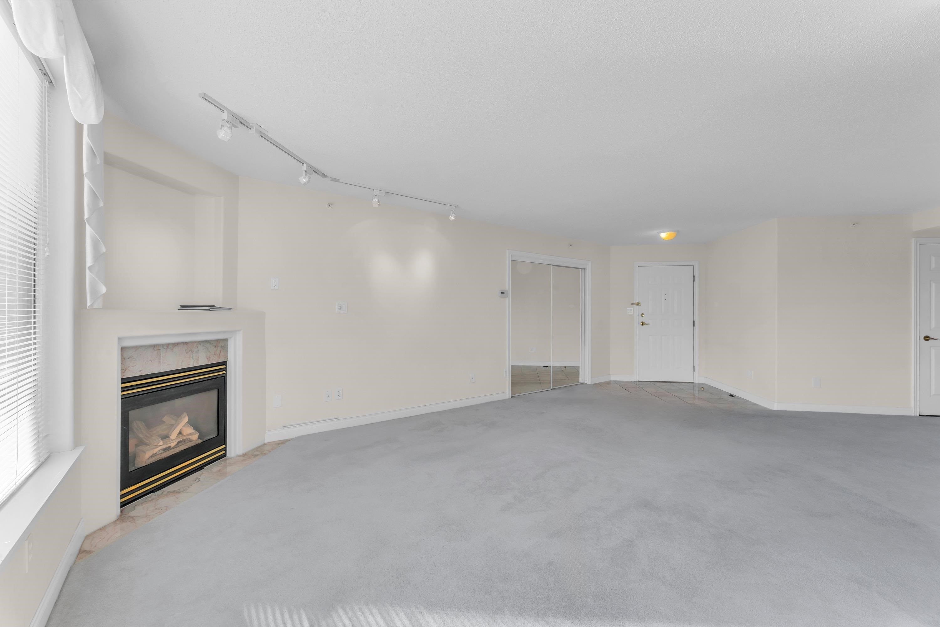 801-33065 Mill Lake Road, Abbotsford, BC