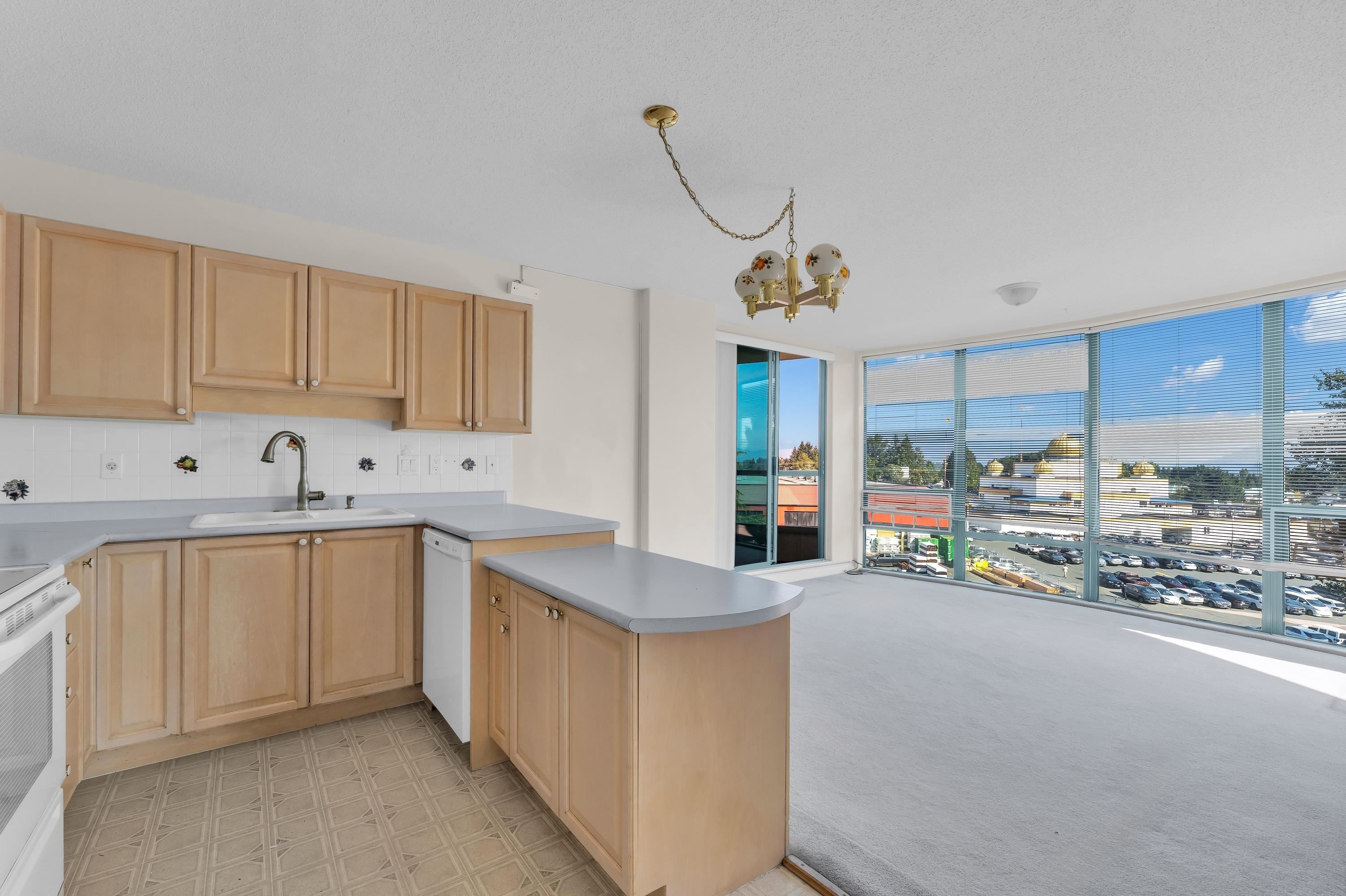 801-33065 Mill Lake Road, Abbotsford, BC