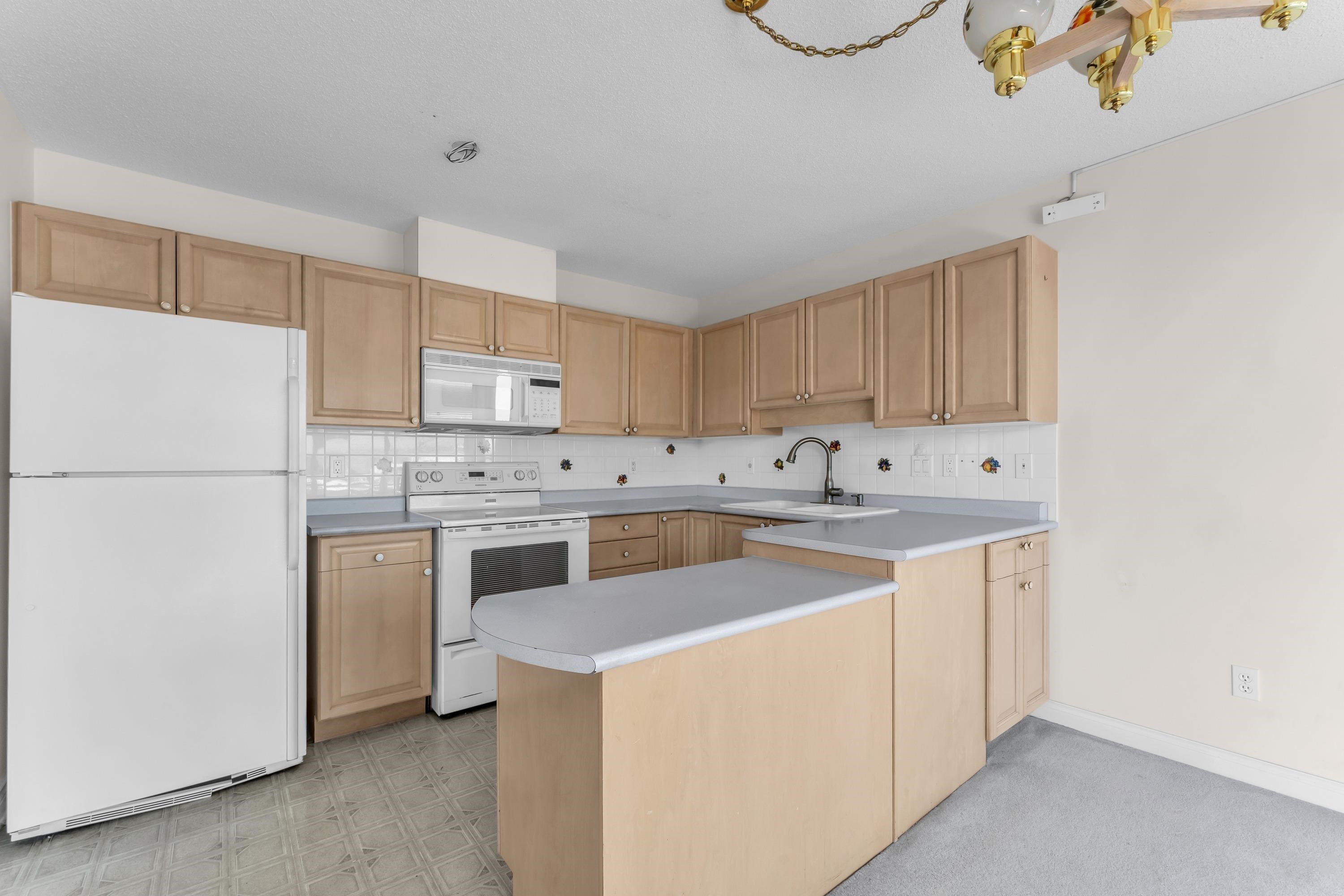 801-33065 Mill Lake Road, Abbotsford, BC