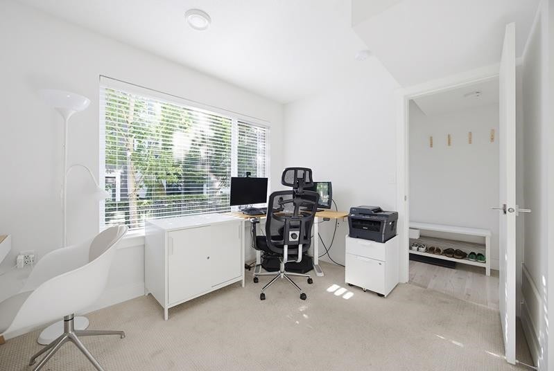 190-2277 Oak Meadows Drive, Surrey, BC
