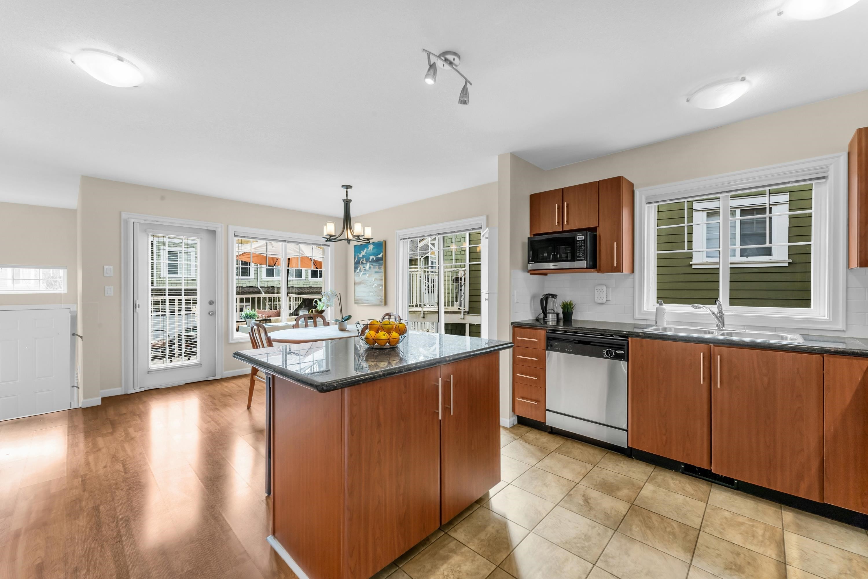 6-6110 138 Street, Surrey, BC