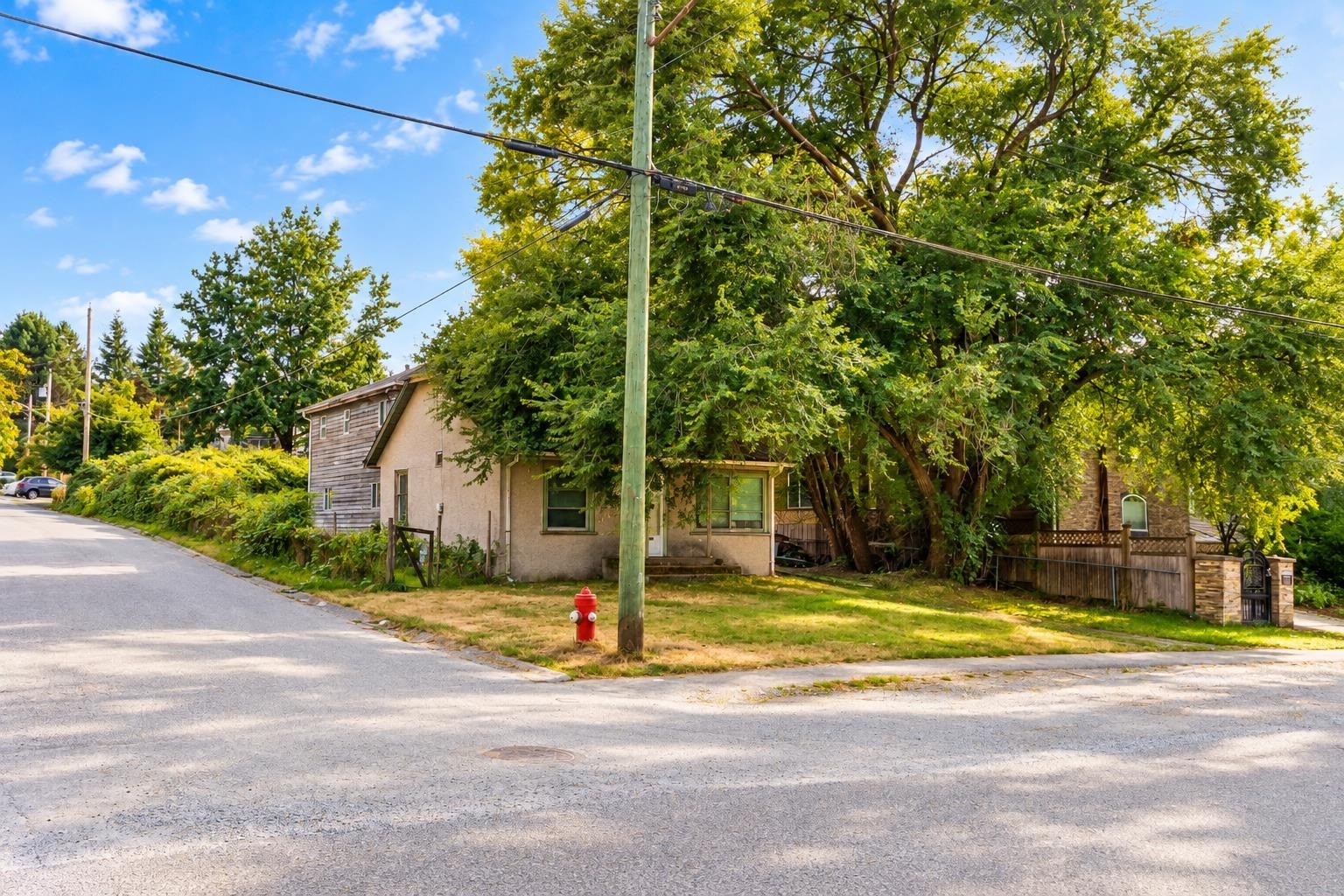 13090 111 Avenue, Surrey, BC