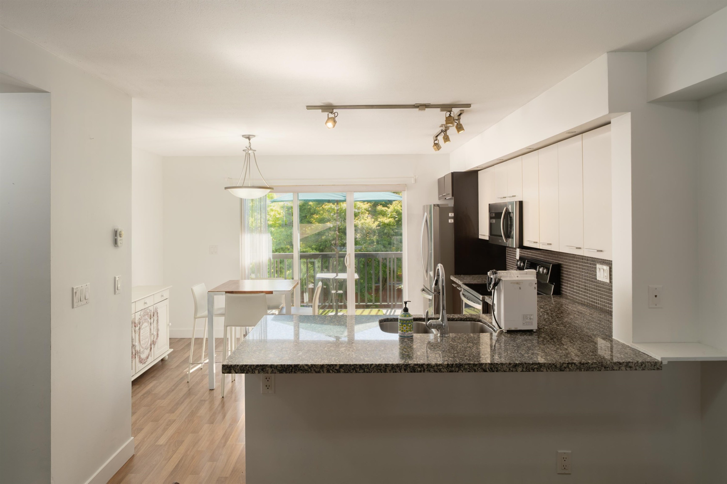 27-19448 68 Avenue, Surrey, BC