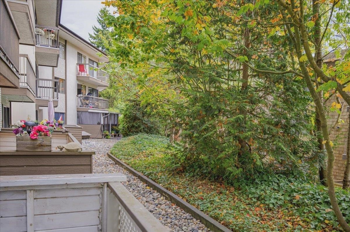 107-15020 North Bluff Road, White Rock, BC