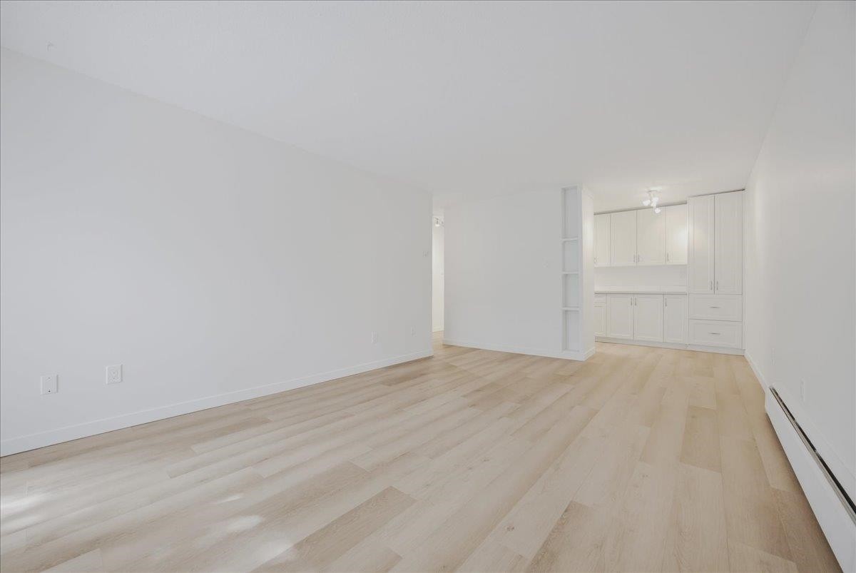 107-15020 North Bluff Road, White Rock, BC