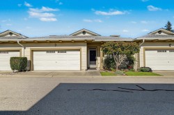 35-15188 62a Avenue Surrey, BC V3S 1W7