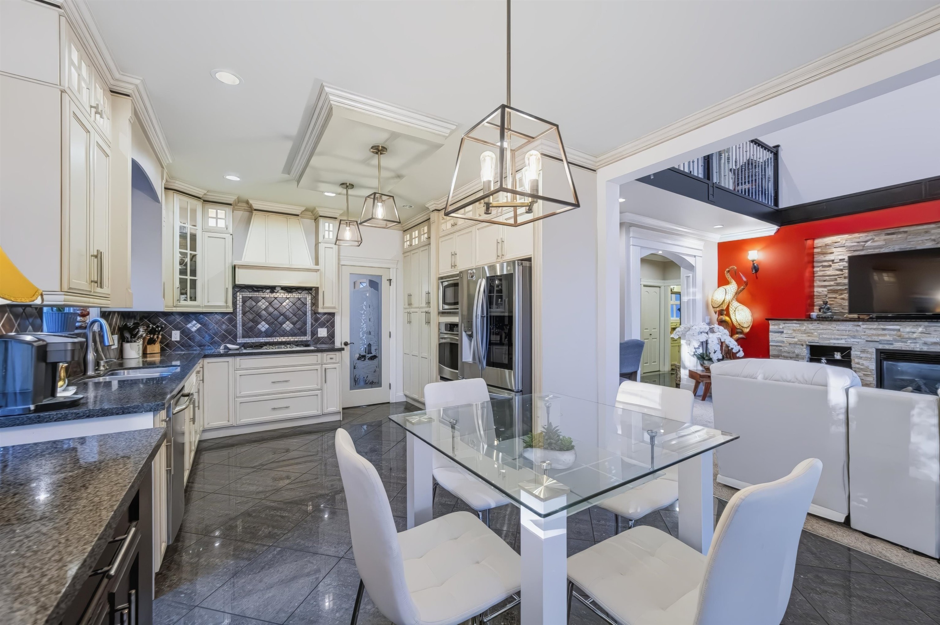 35708 Zanatta Place, Abbotsford, BC