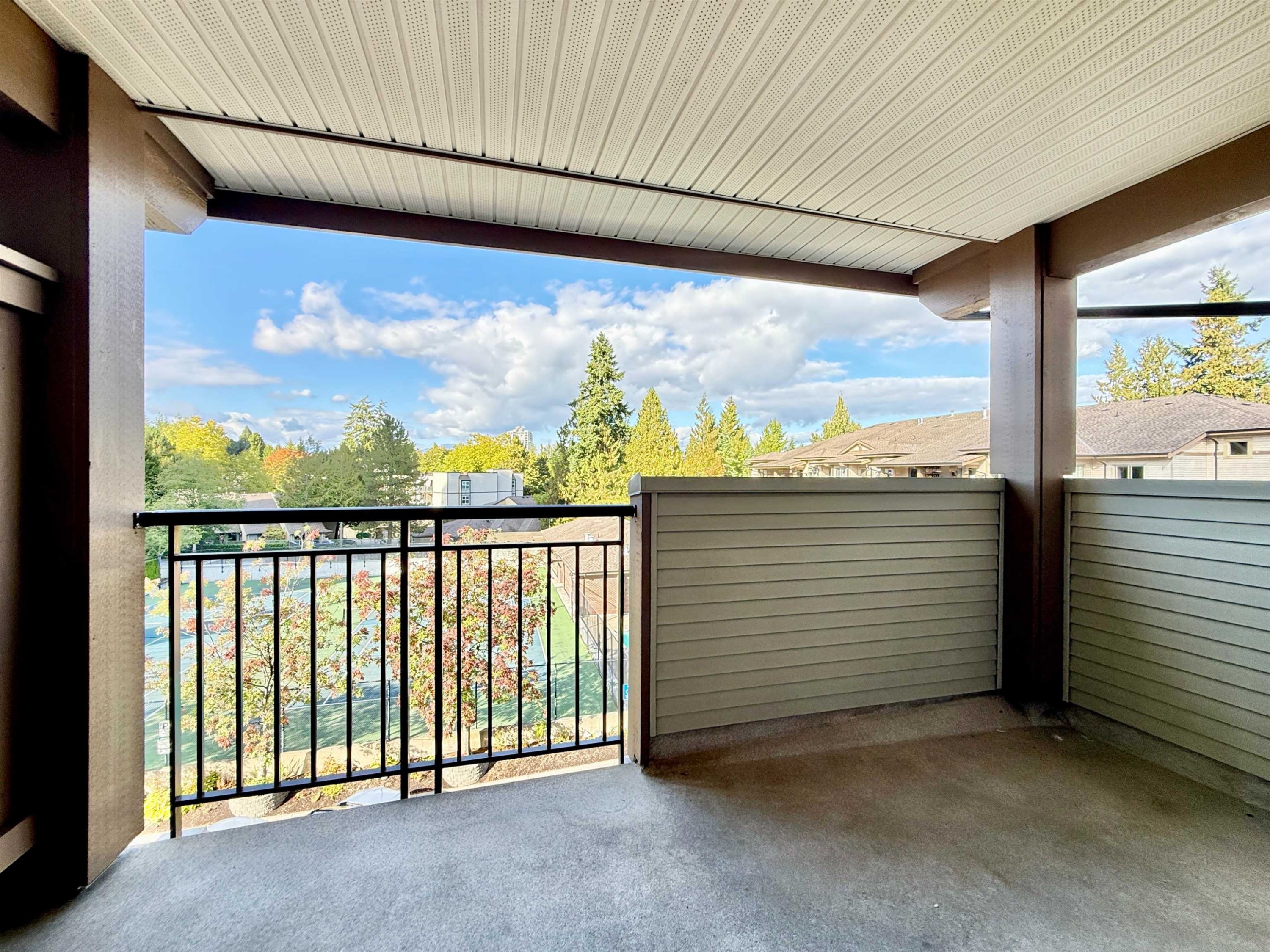 403-10088 148 Street, Surrey, BC