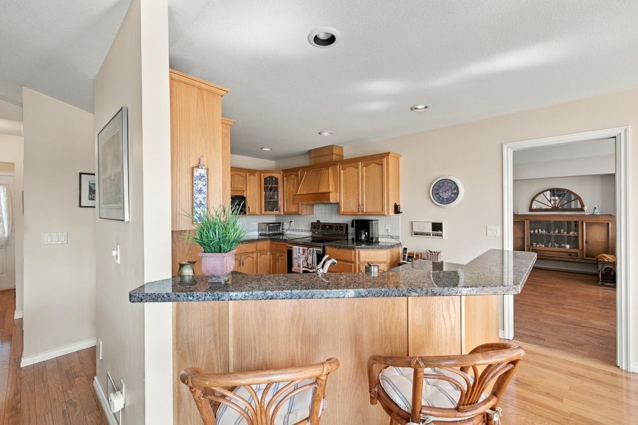 17037 0 Avenue, Surrey, BC