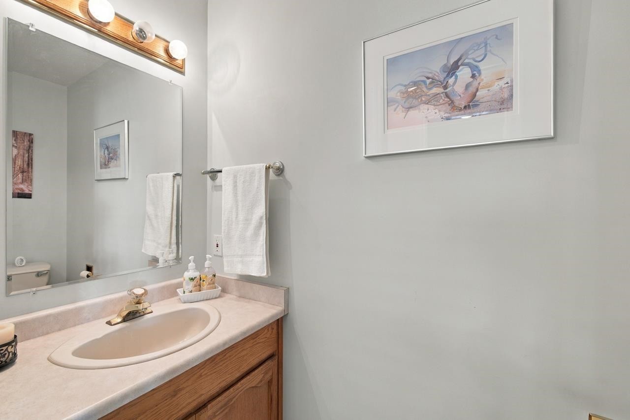 17037 0 Avenue, Surrey, BC