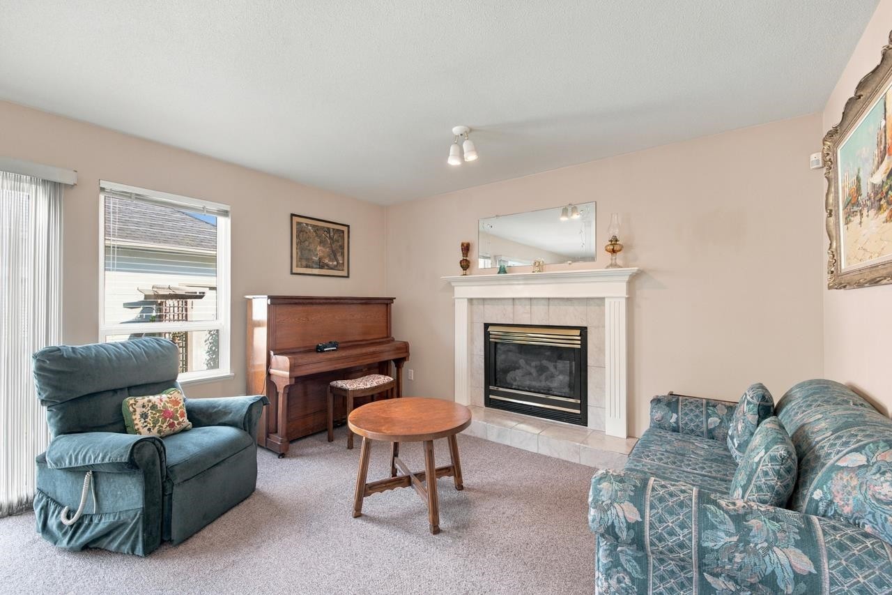 17037 0 Avenue, Surrey, BC