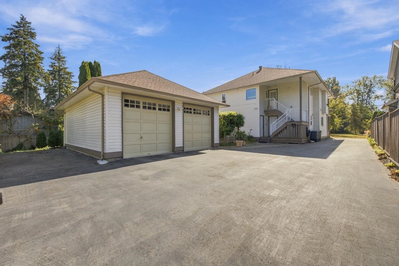 17037 0 Avenue, Surrey, BC