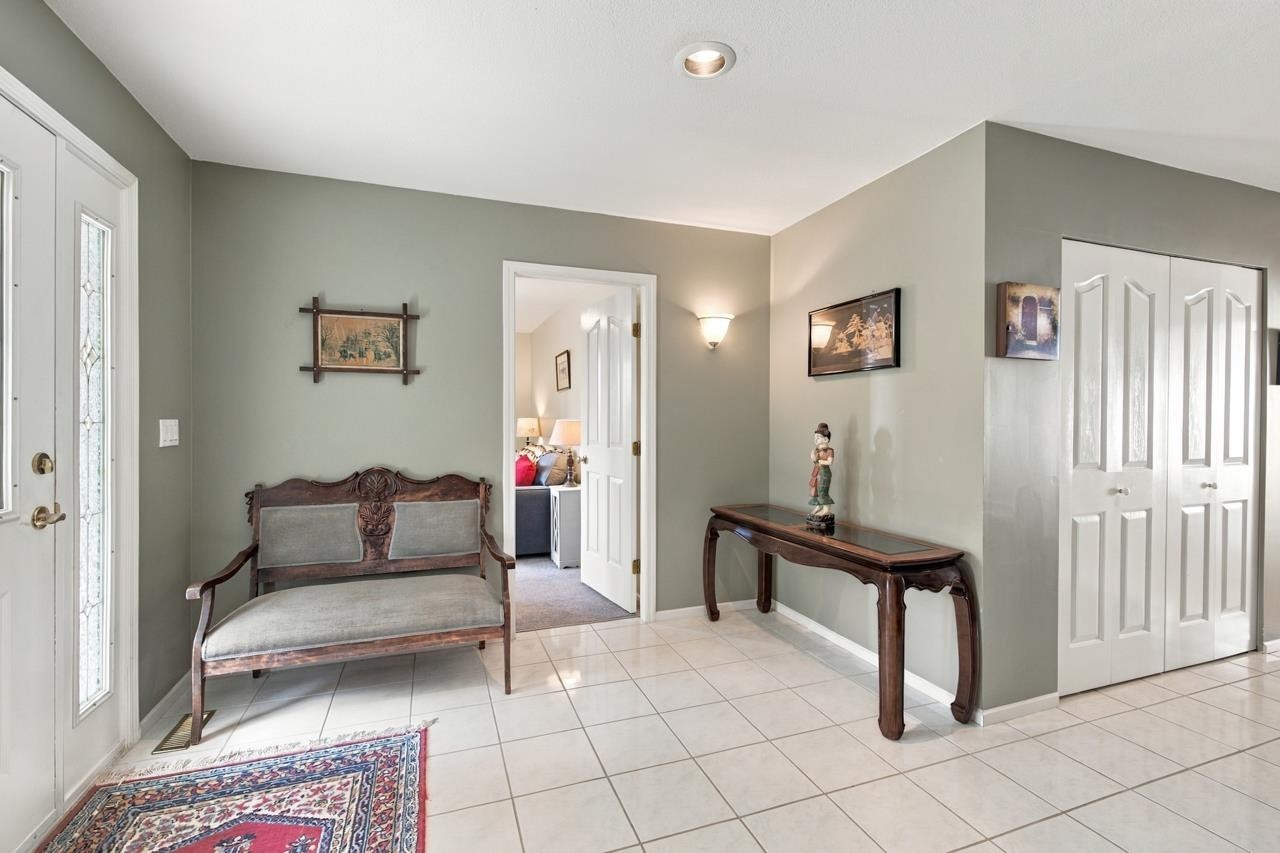 17037 0 Avenue, Surrey, BC
