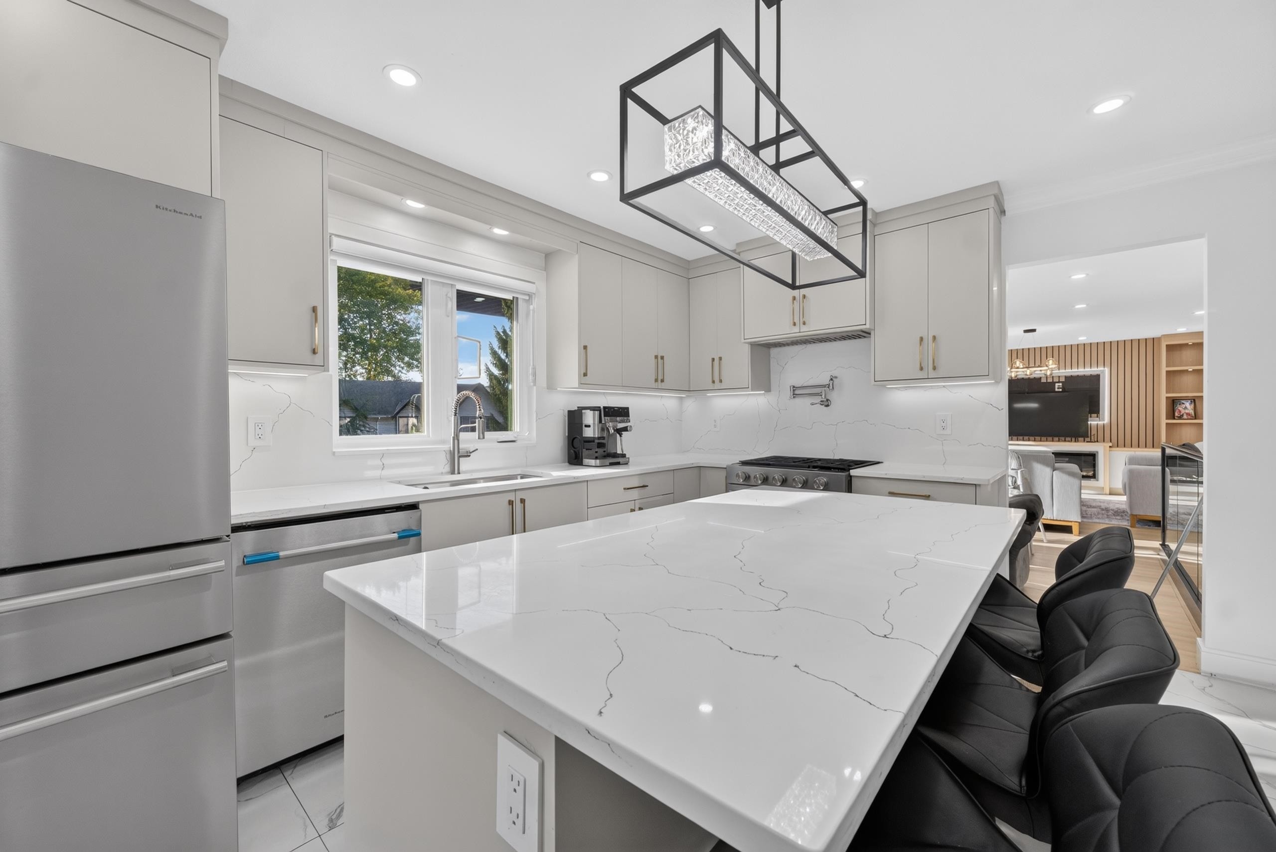 10238 Sheaves Court, Delta, BC