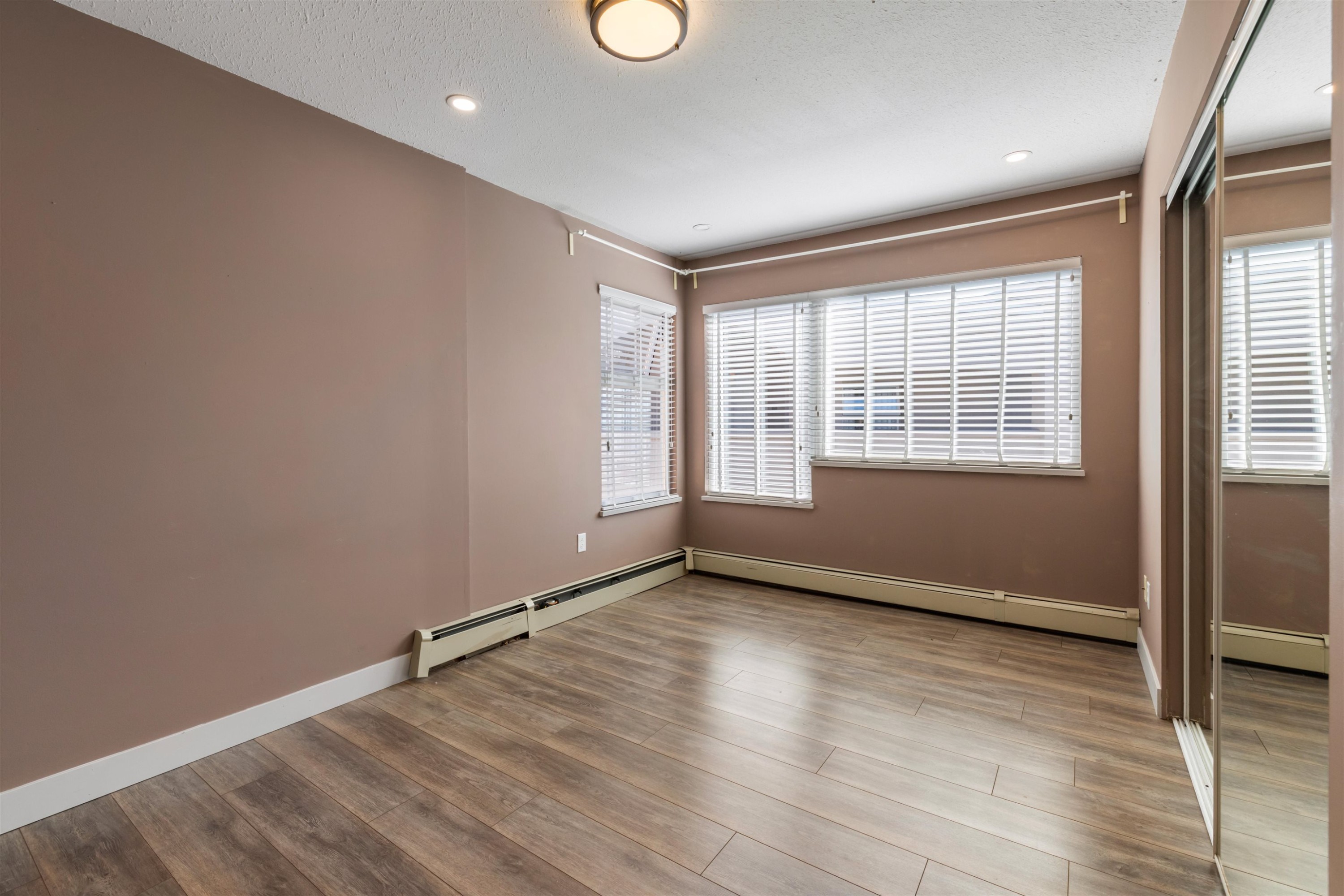 306-15233 Pacific Avenue, White Rock, BC