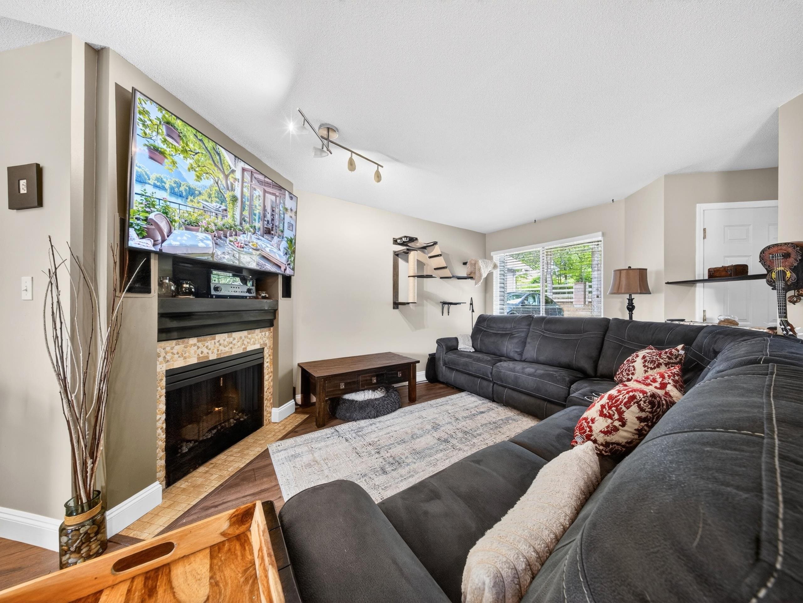 512-13900 Hyland Road, Surrey, BC