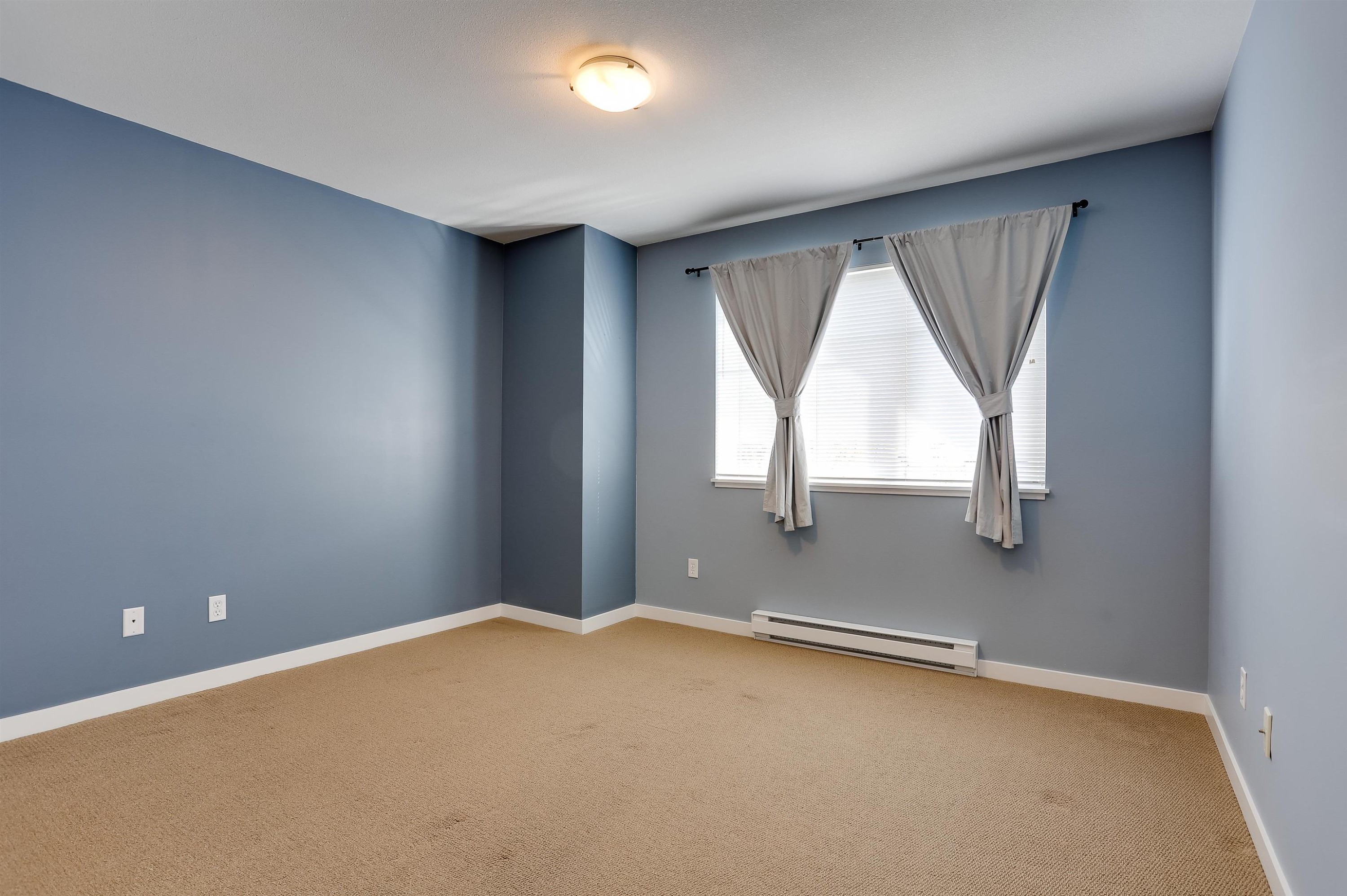 13-6575 192 Street, Surrey, BC