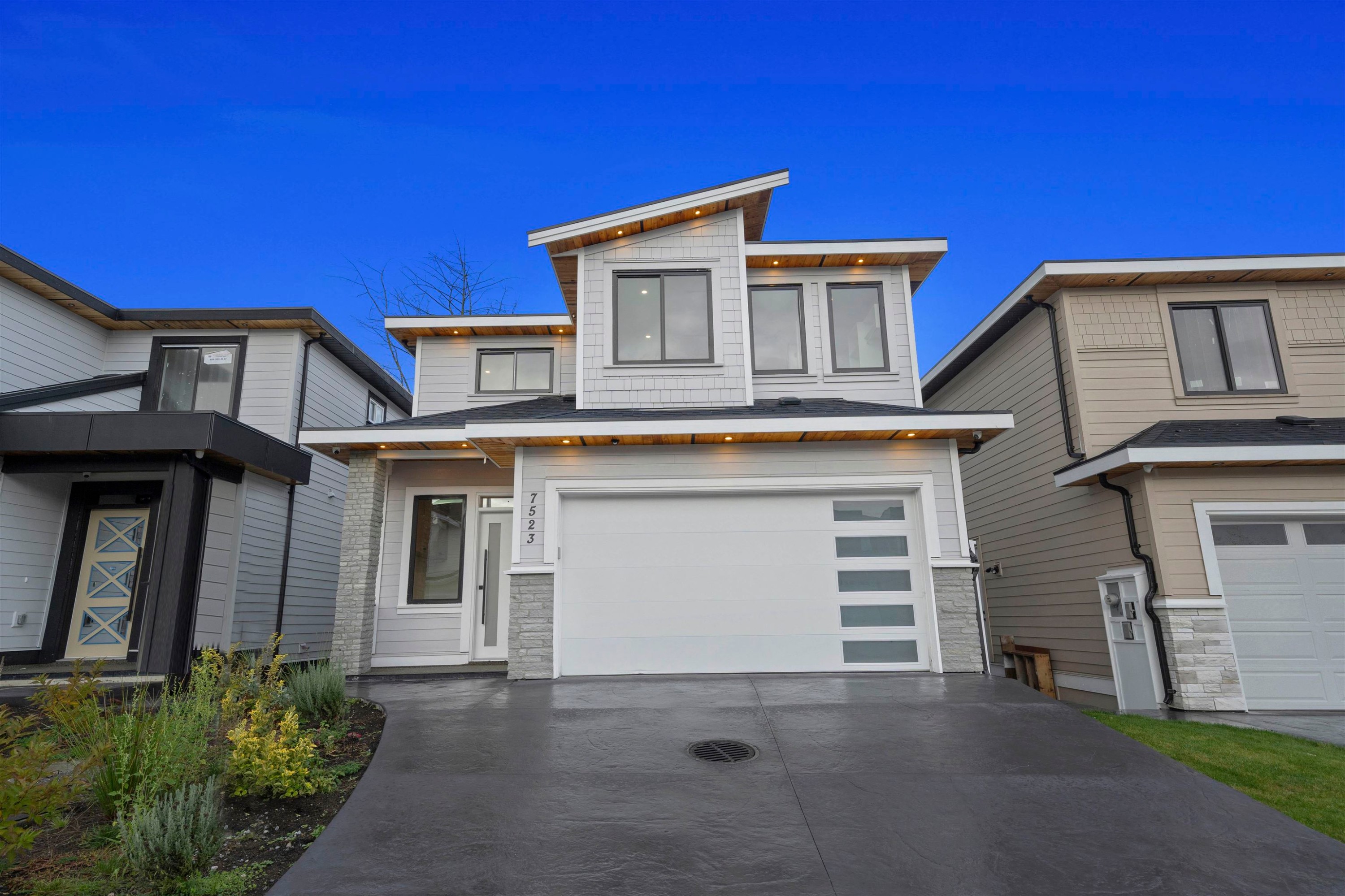 7523 205 Street, Langley, BC