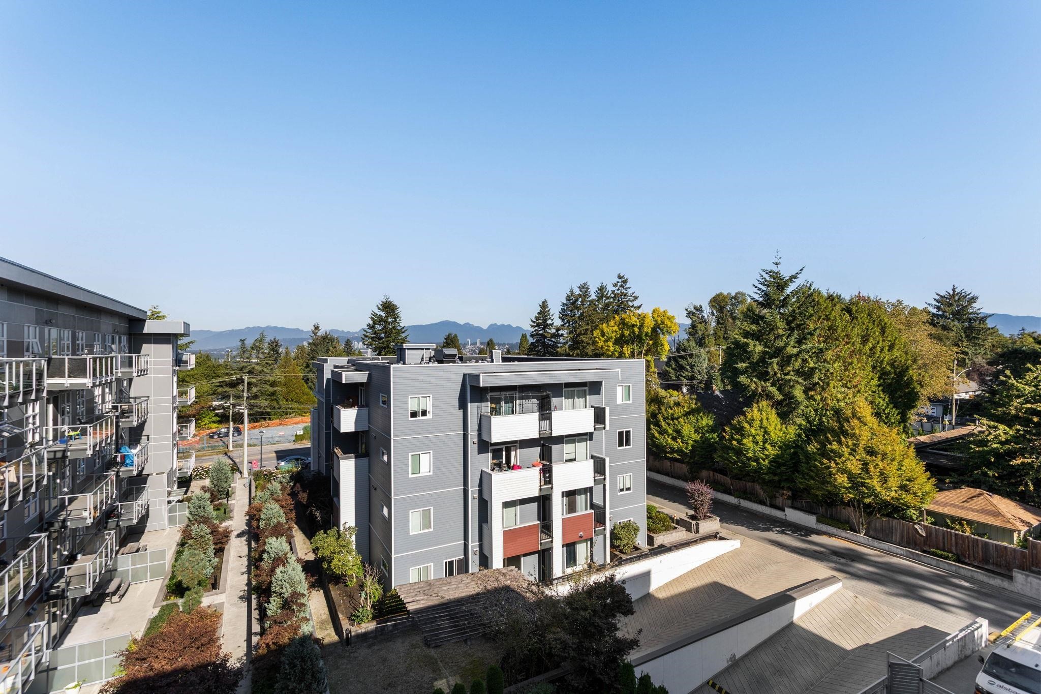 518-10838 Whalley Boulevard, Surrey, BC