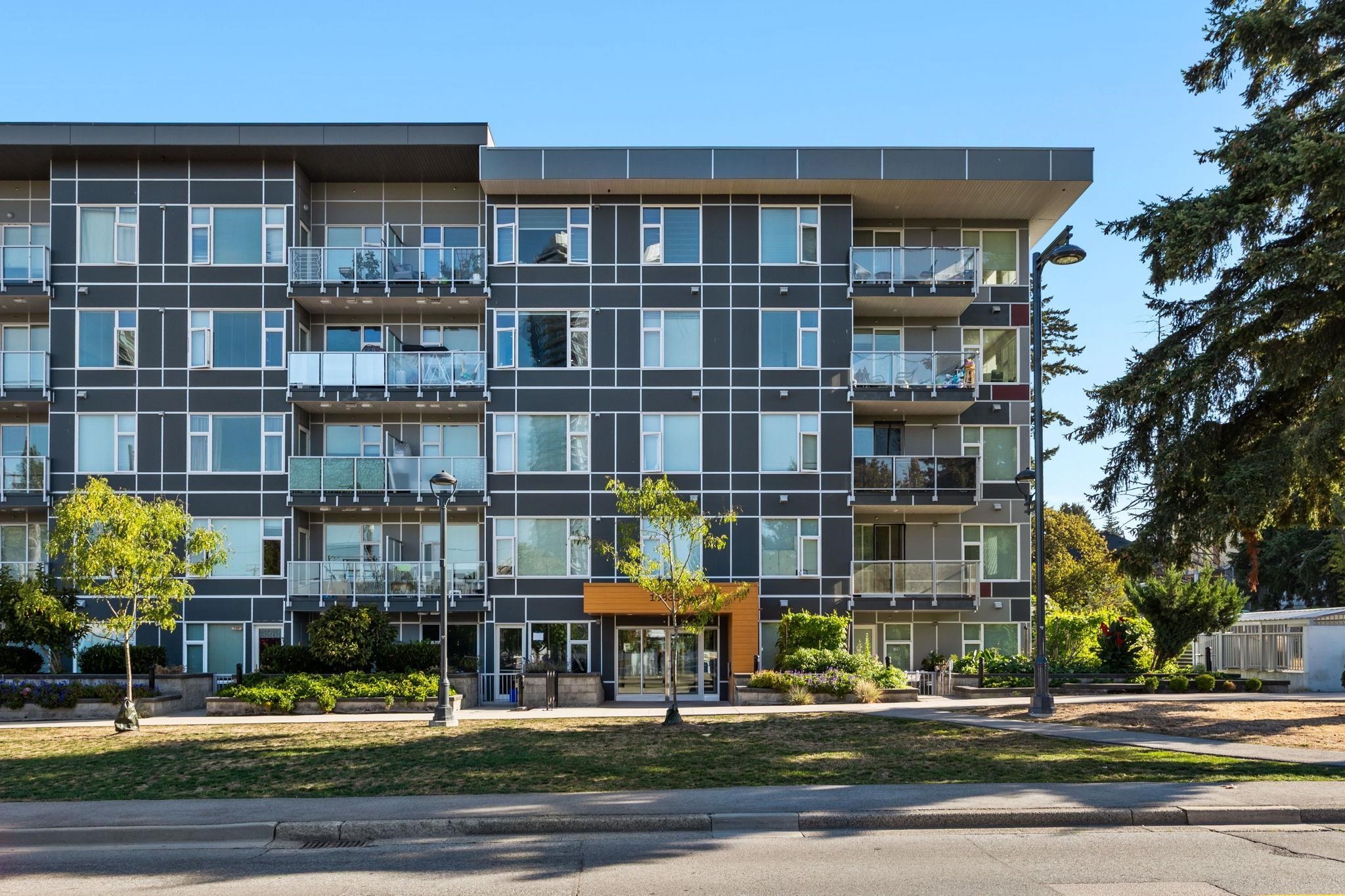 518-10838 Whalley Boulevard, Surrey, BC