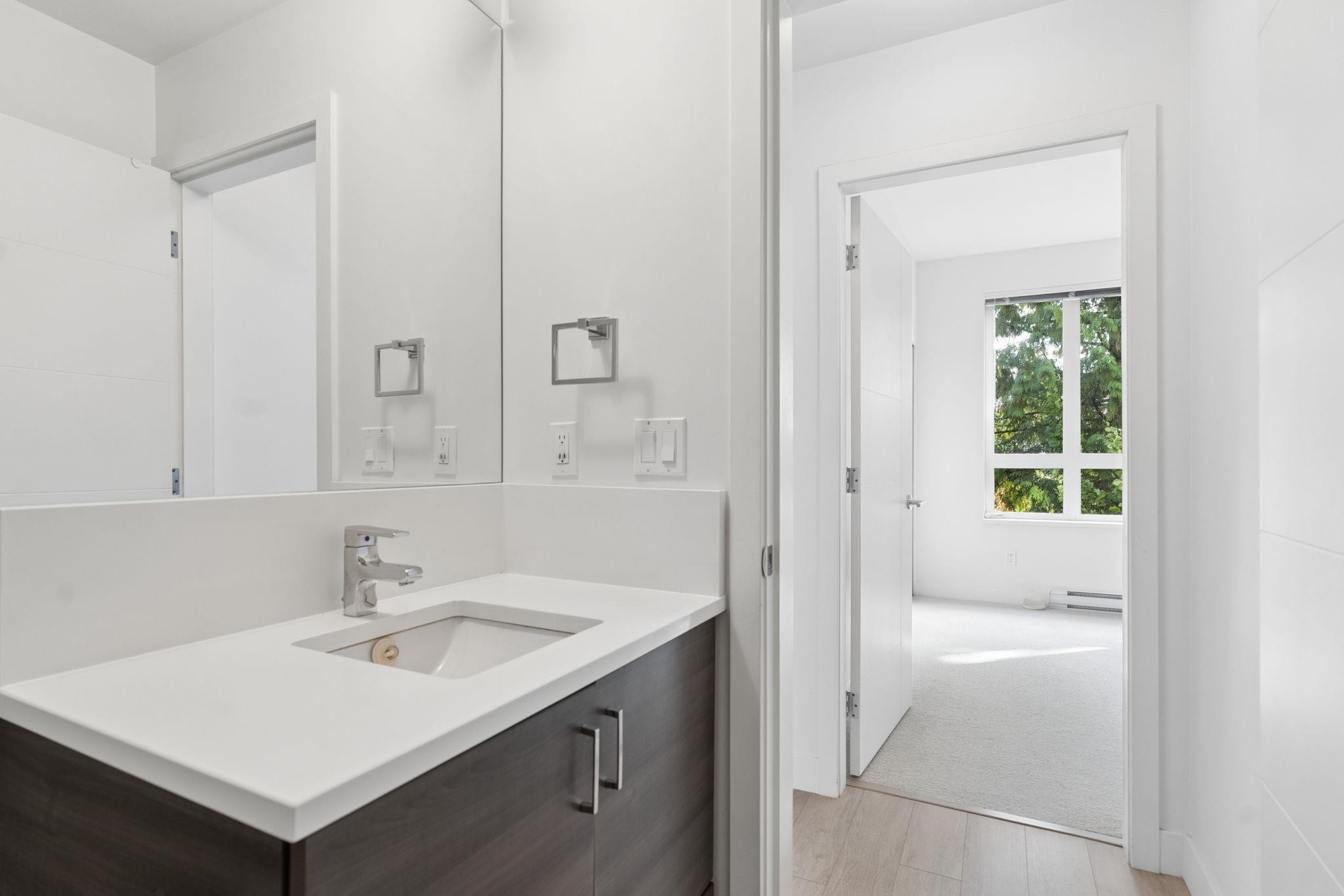 307-13919 Fraser Highway, Surrey, BC