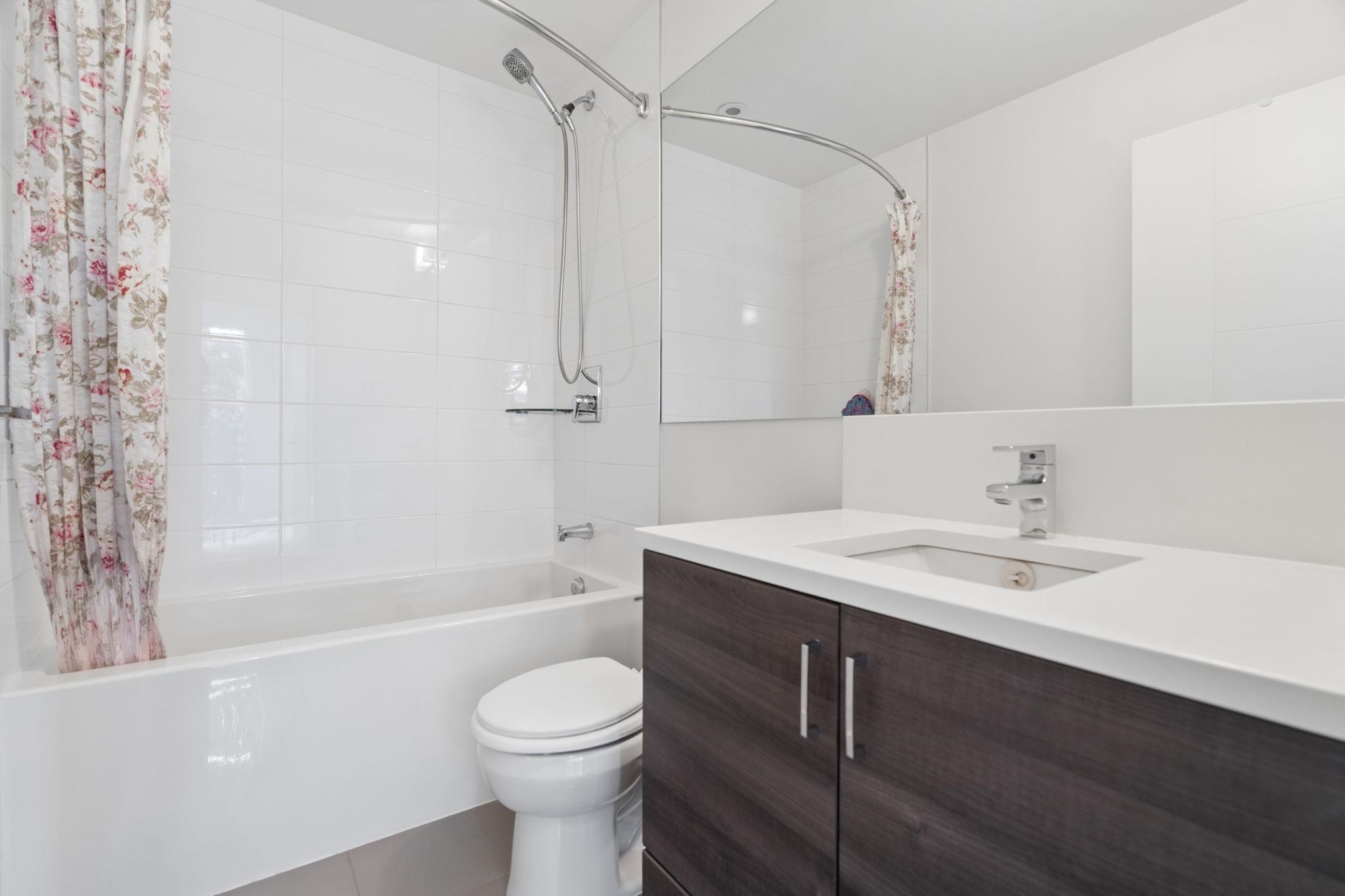 307-13919 Fraser Highway, Surrey, BC