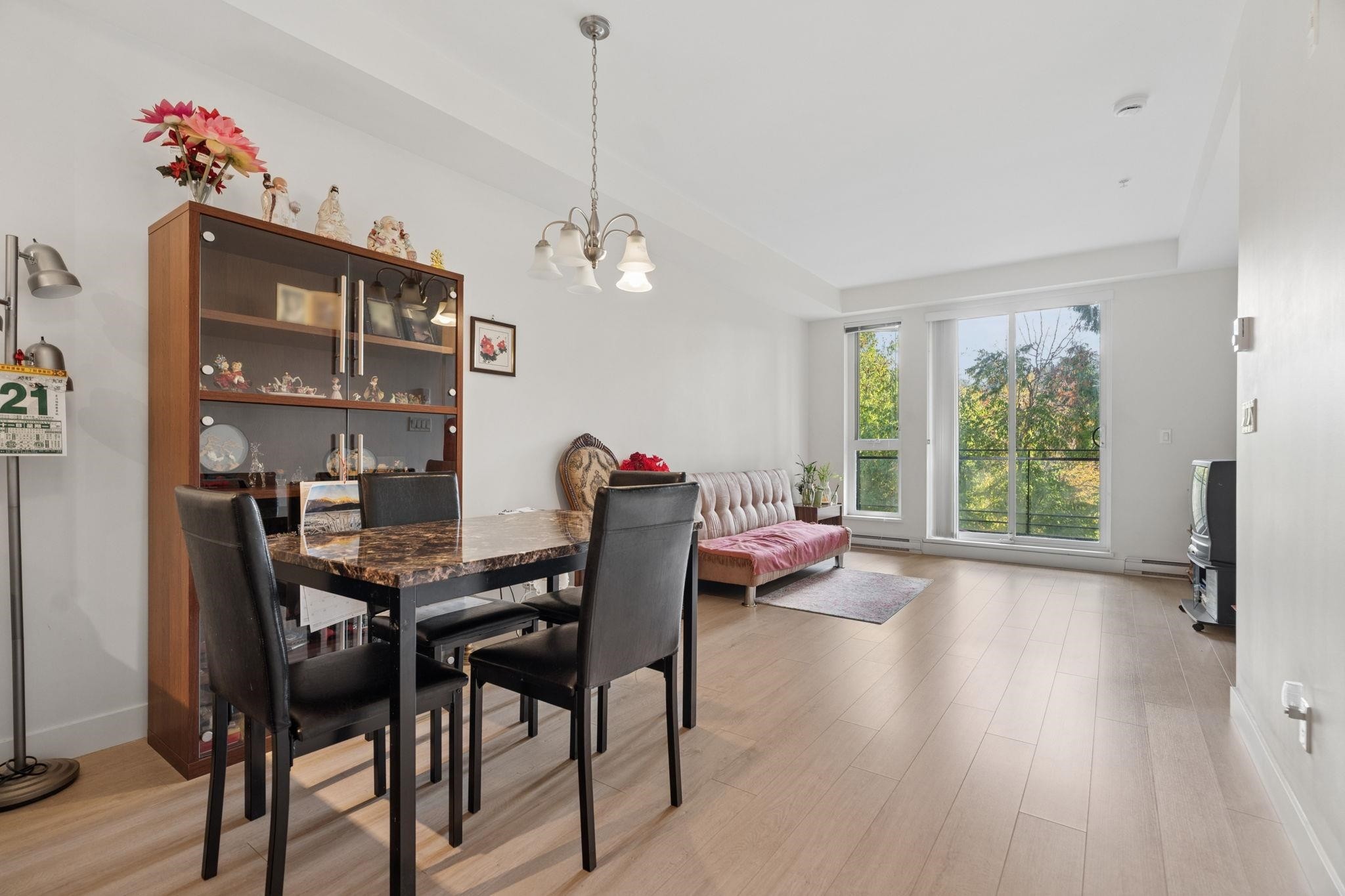 307-13919 Fraser Highway, Surrey, BC