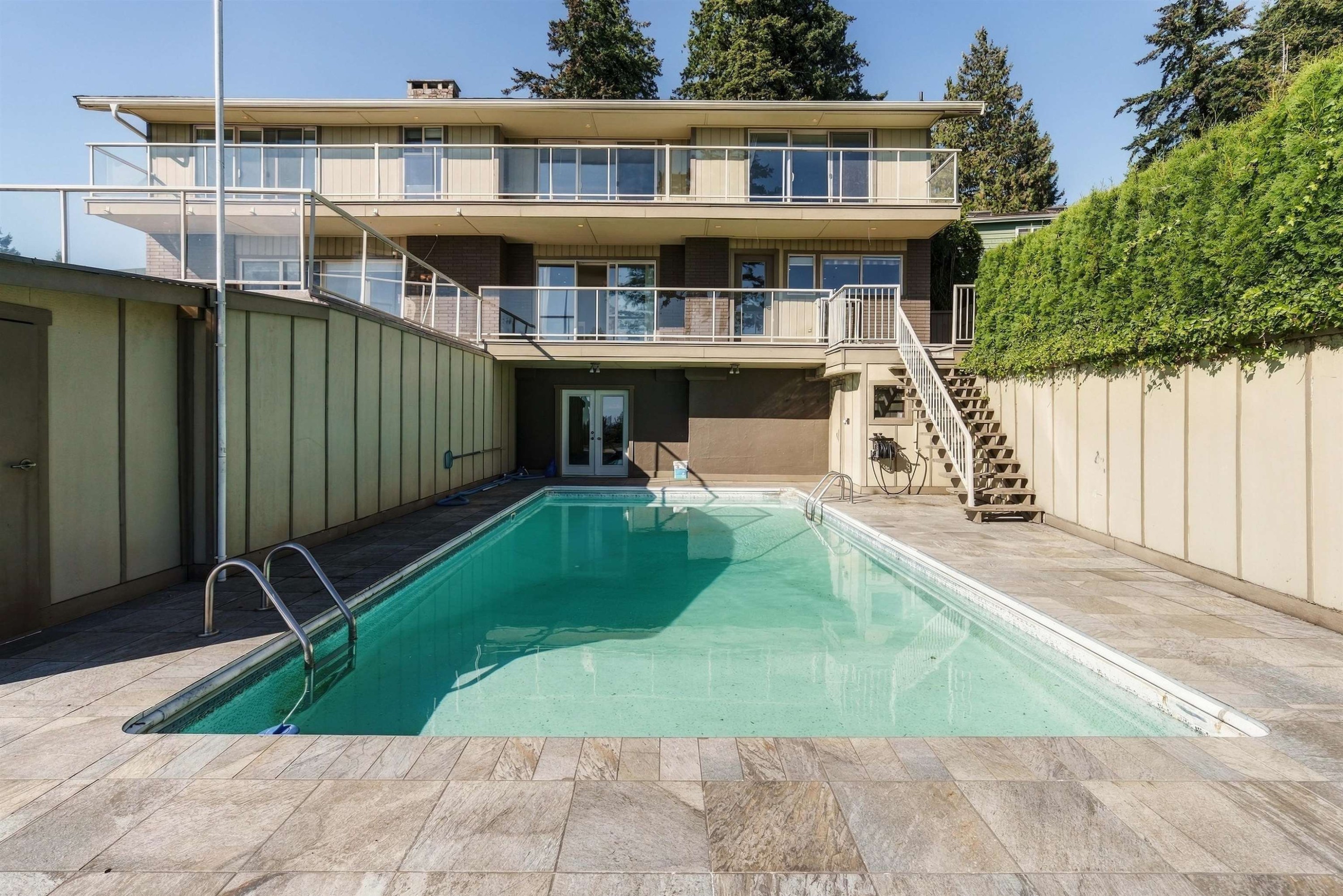 5575 Fairlight Crescent, Delta, BC